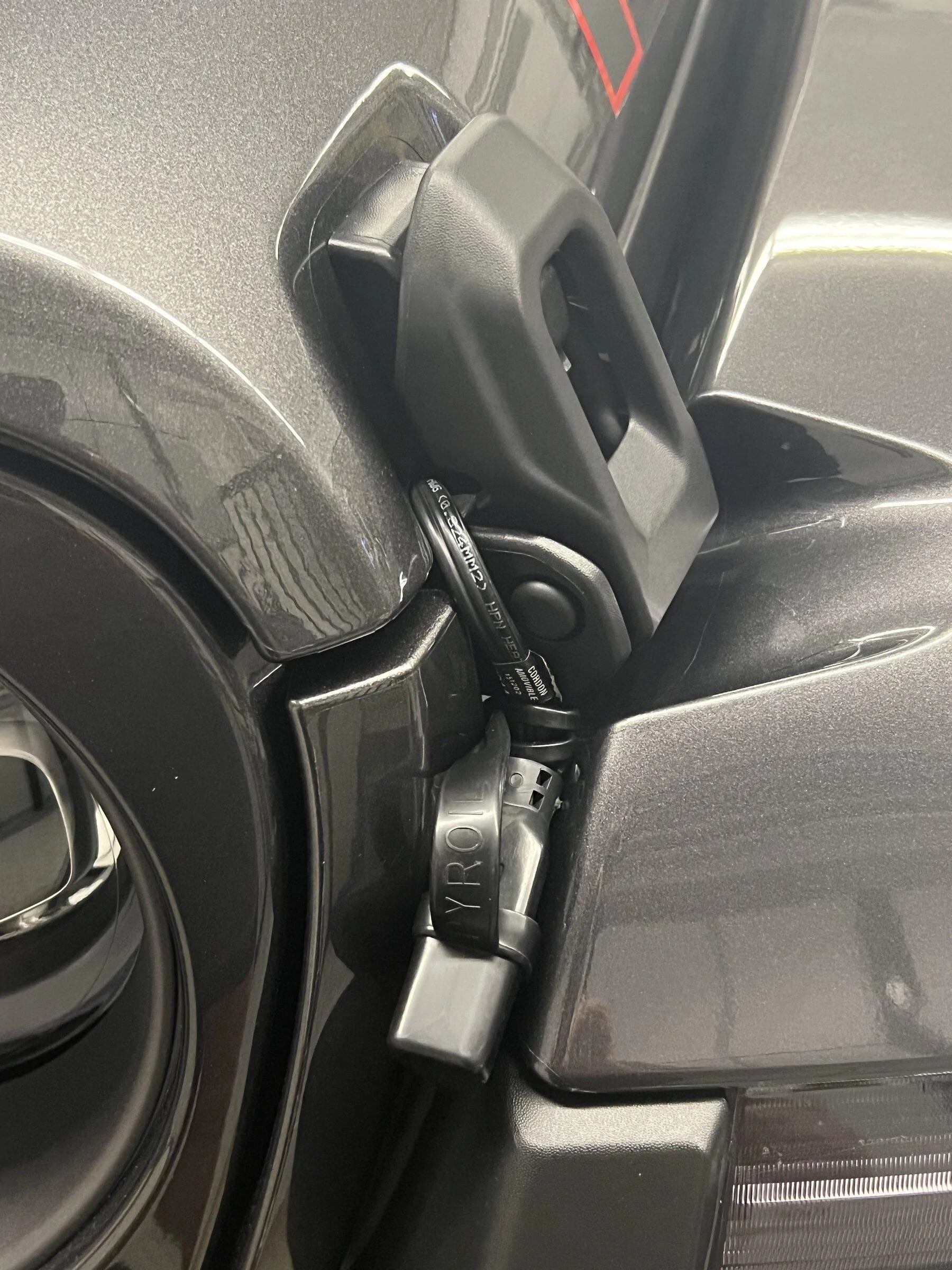 Jeep Gladiator JT 3.6 Block Heater Installation C5A3967D-CA1B-4622-9856-57D9CE012BEC