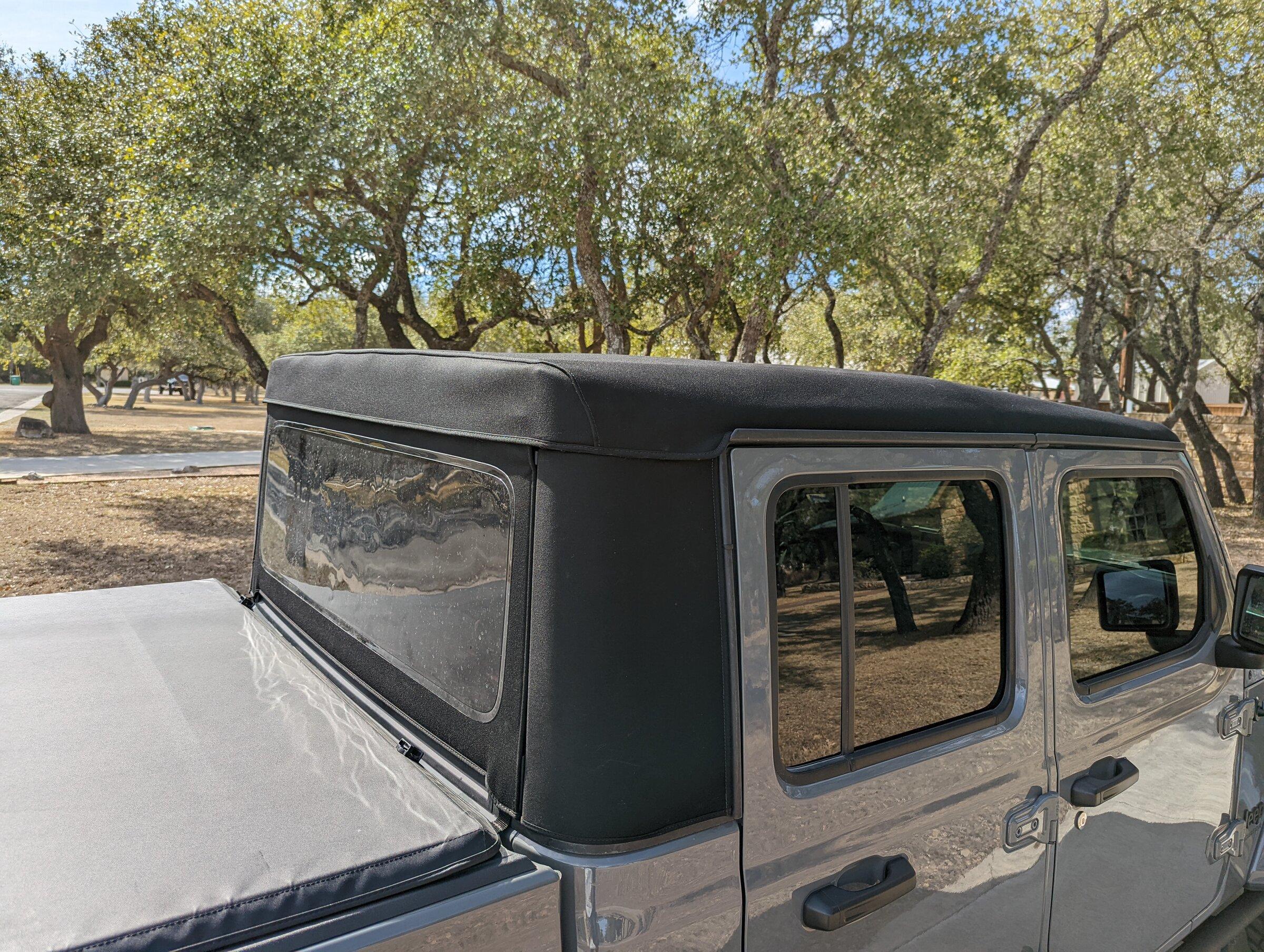 Jeep Gladiator Premium Soft Top PXL_20220323_205941670