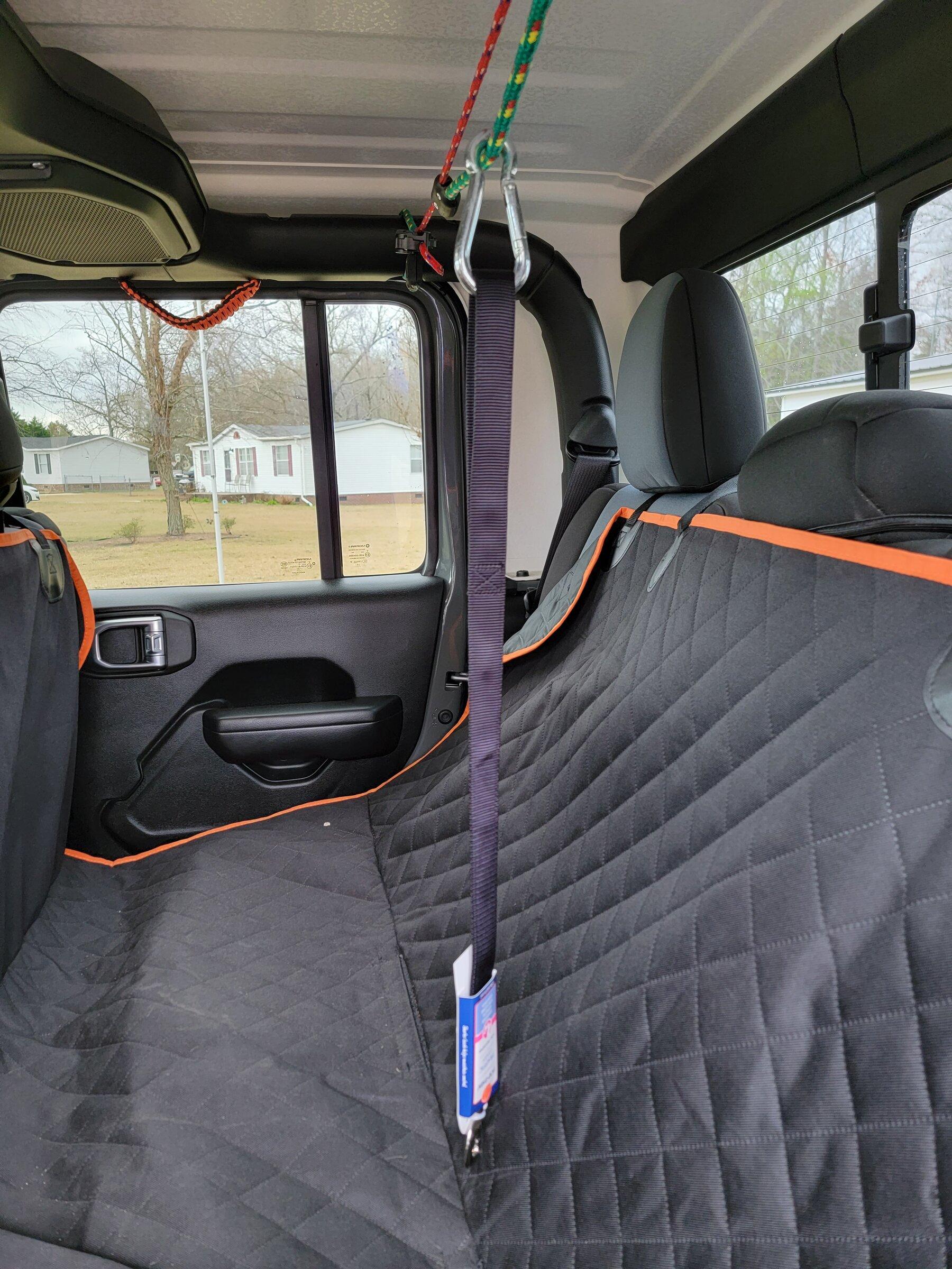Jeep Gladiator Has anyone "doggified" their entire rear section? 20220319_132847