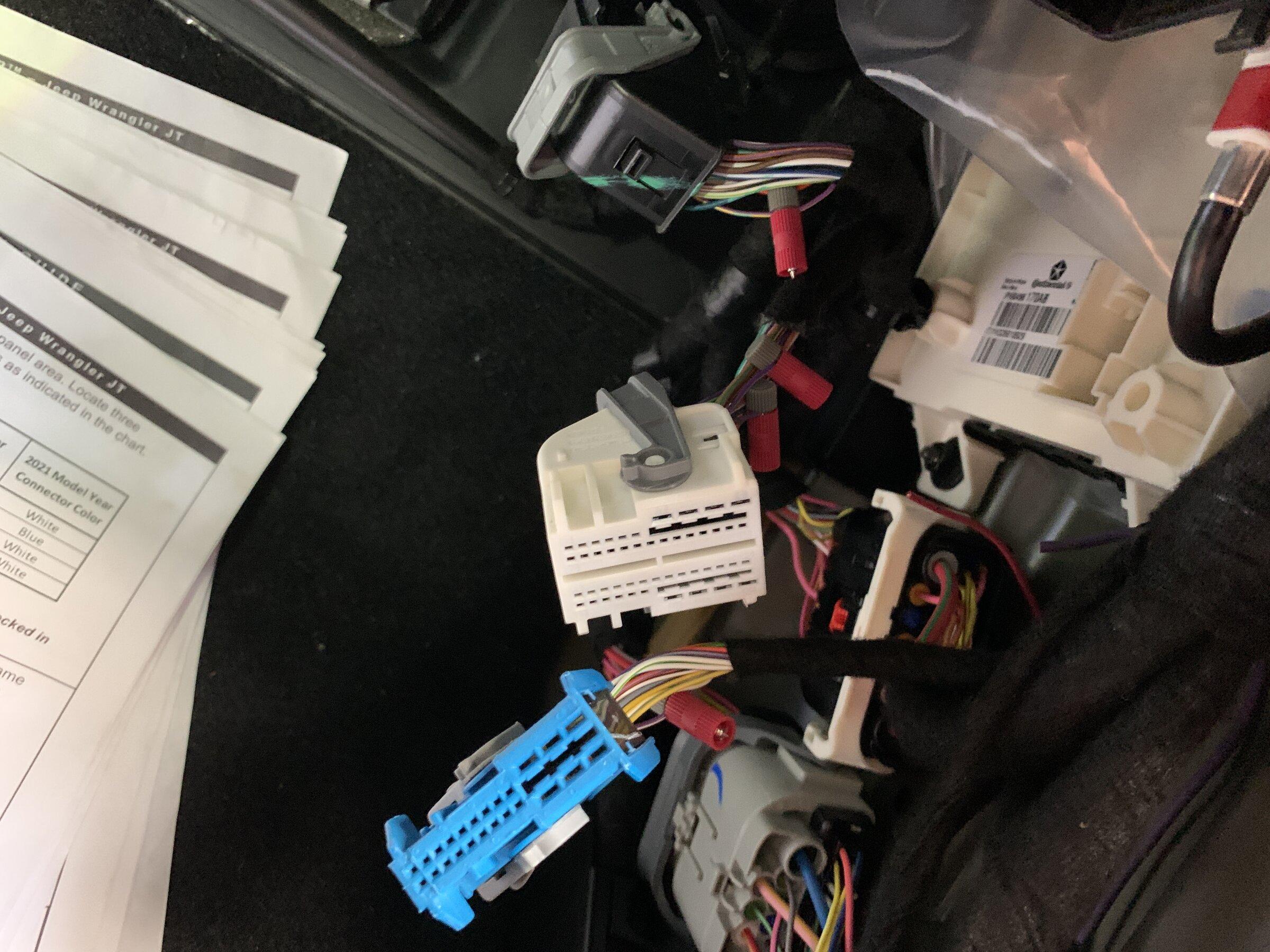 Jeep Gladiator Installed the XL Amp Steps on my Gladiator - Pics, wiring details 6B2EFF59-1594-4422-A5FA-368C27CB398F
