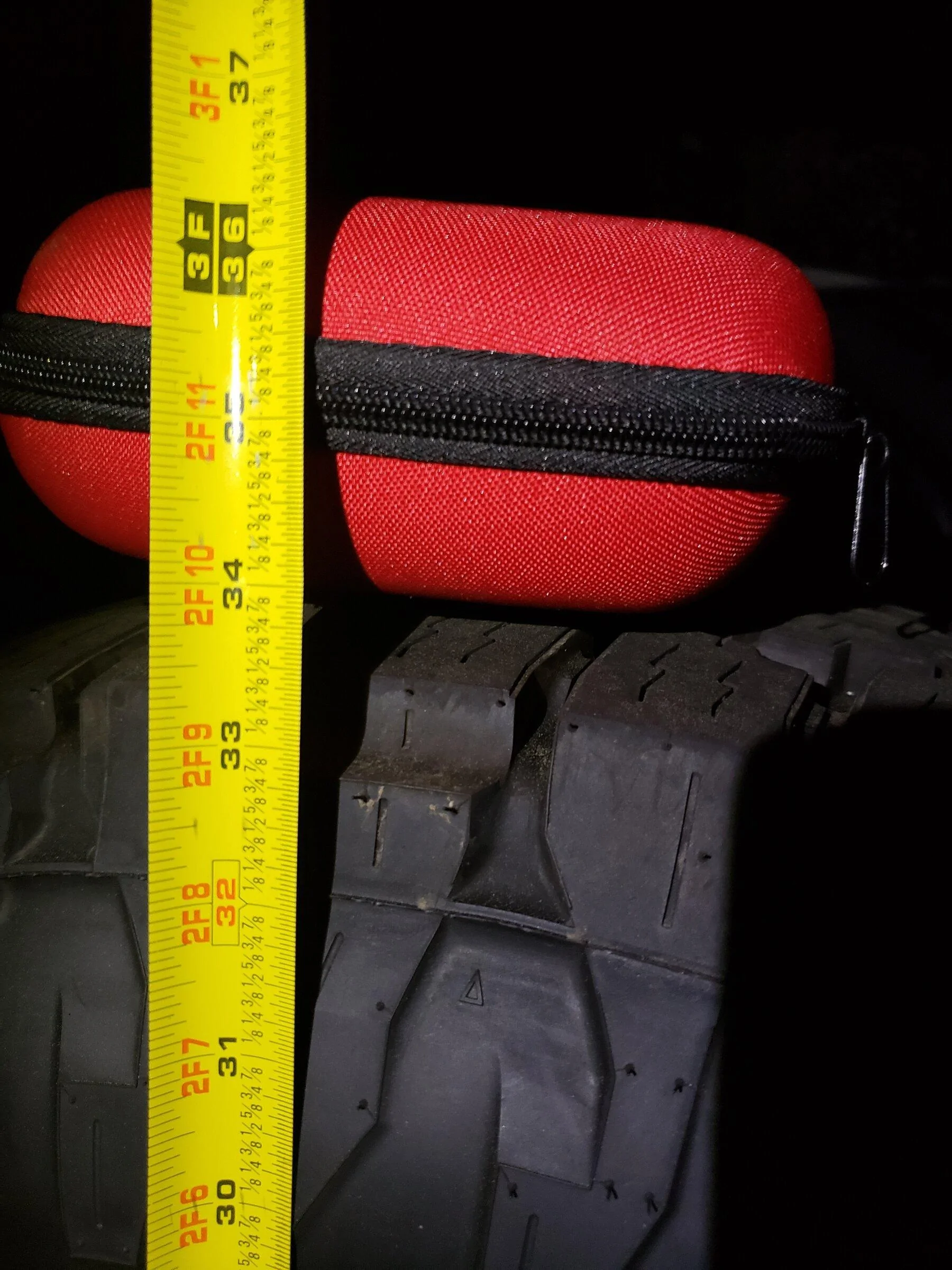 Jeep Gladiator Toyo Open Country A/T III. 285/75s vs 35x11.5s 20220324_225504
