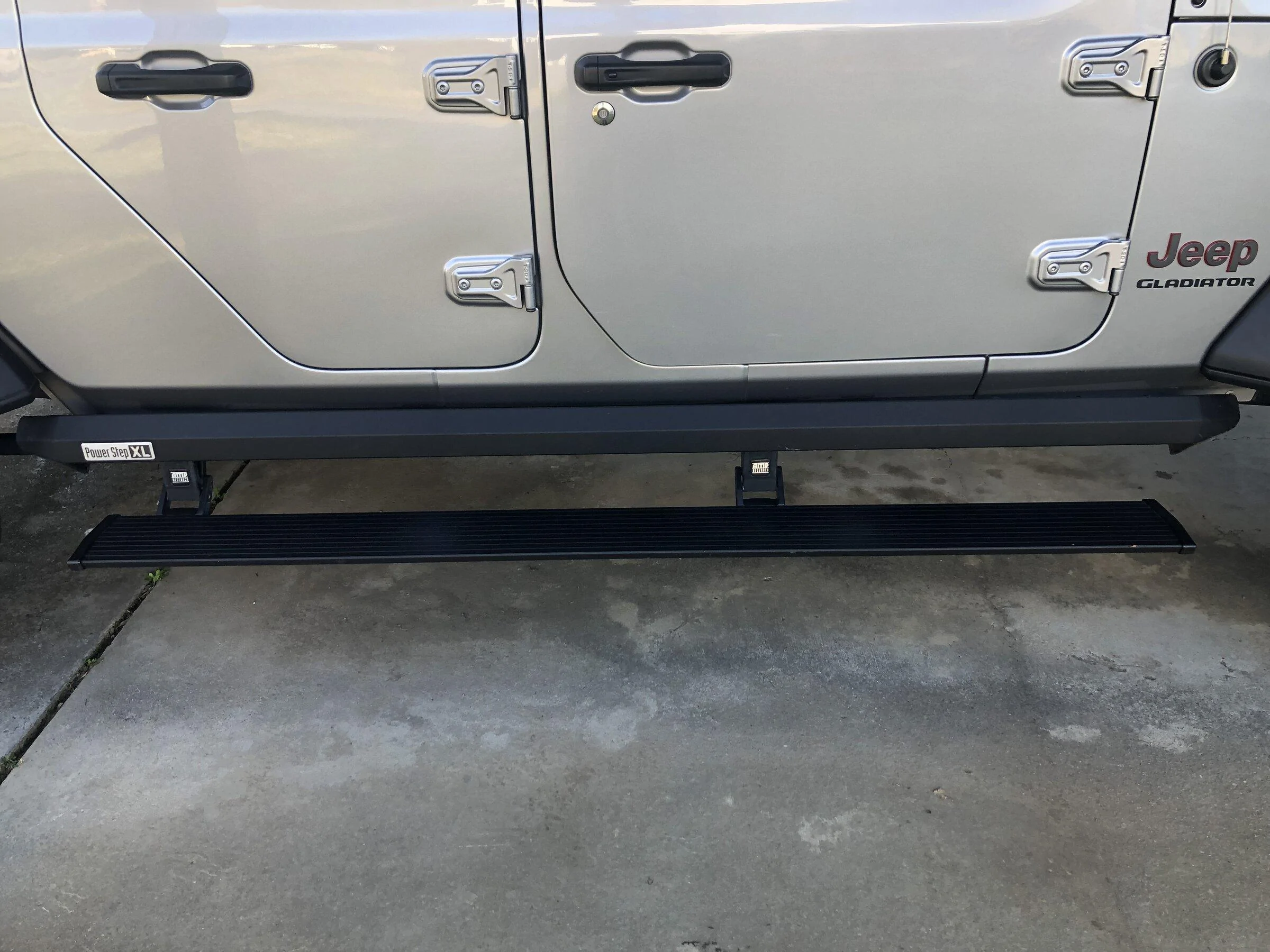 Jeep Gladiator Please show me your Steps C406B8CE-5FFA-4883-A0EC-C3573B516978
