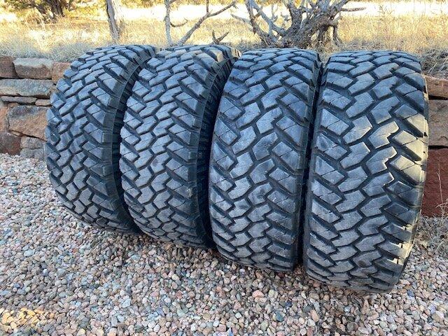 Jeep Gladiator Rubicon Factory Wheels with 35x12.50 Nitto Trail Grapplers IMG_3323