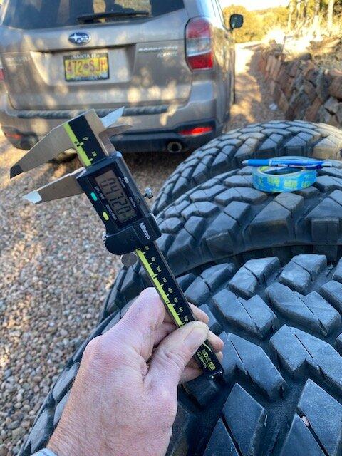 Jeep Gladiator Rubicon Factory Wheels with 35x12.50 Nitto Trail Grapplers IMG_3336