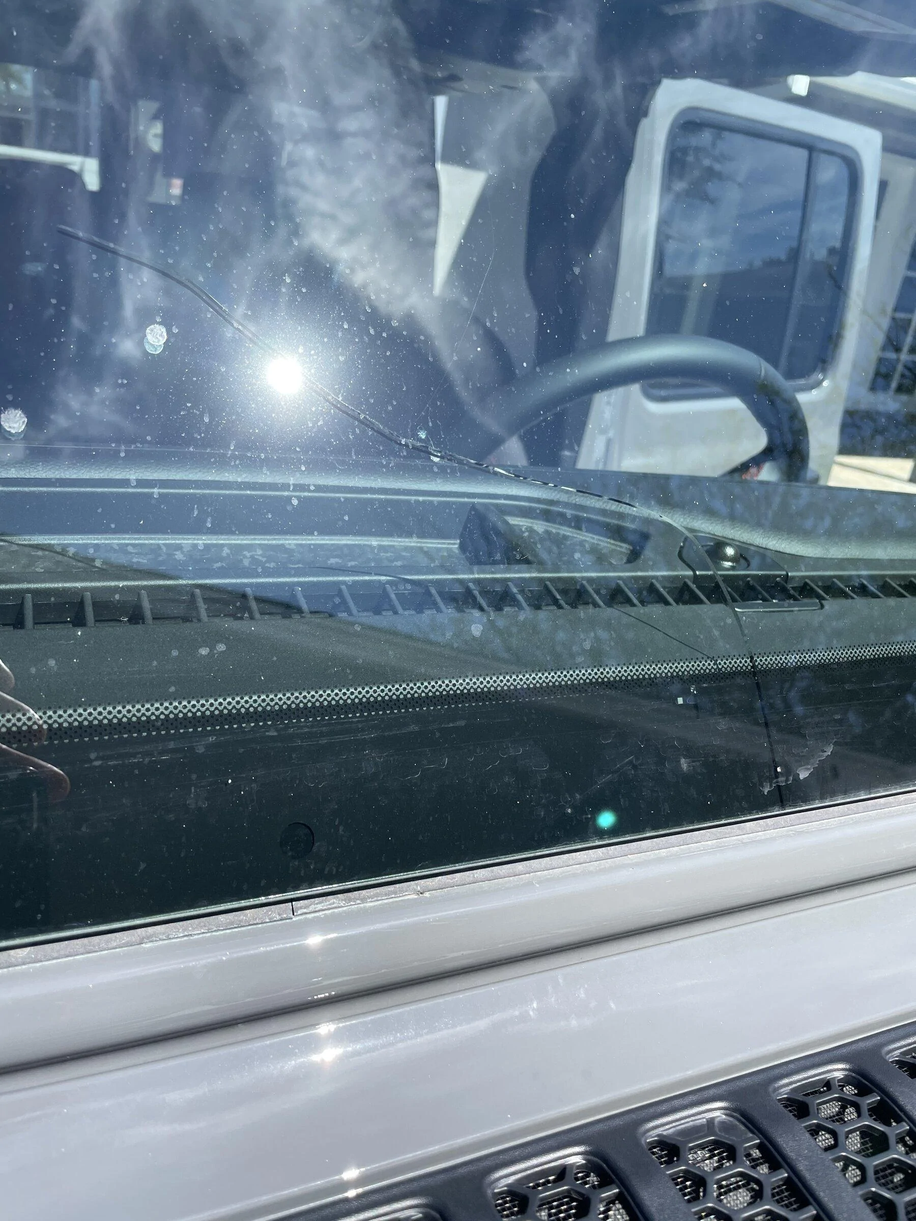 Jeep Gladiator Gorilla glass crack... wtf 4D61A885-73D5-4EDE-A913-0F887B93E6D3