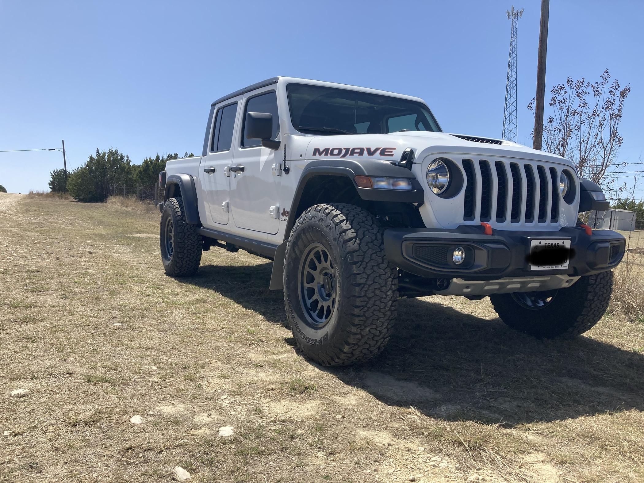 Jeep Gladiator Anyone running 37’s on stock Mojave wheels, no spacers? A7AE0329-7EFB-4A7D-B1AC-4A1AF629BF80