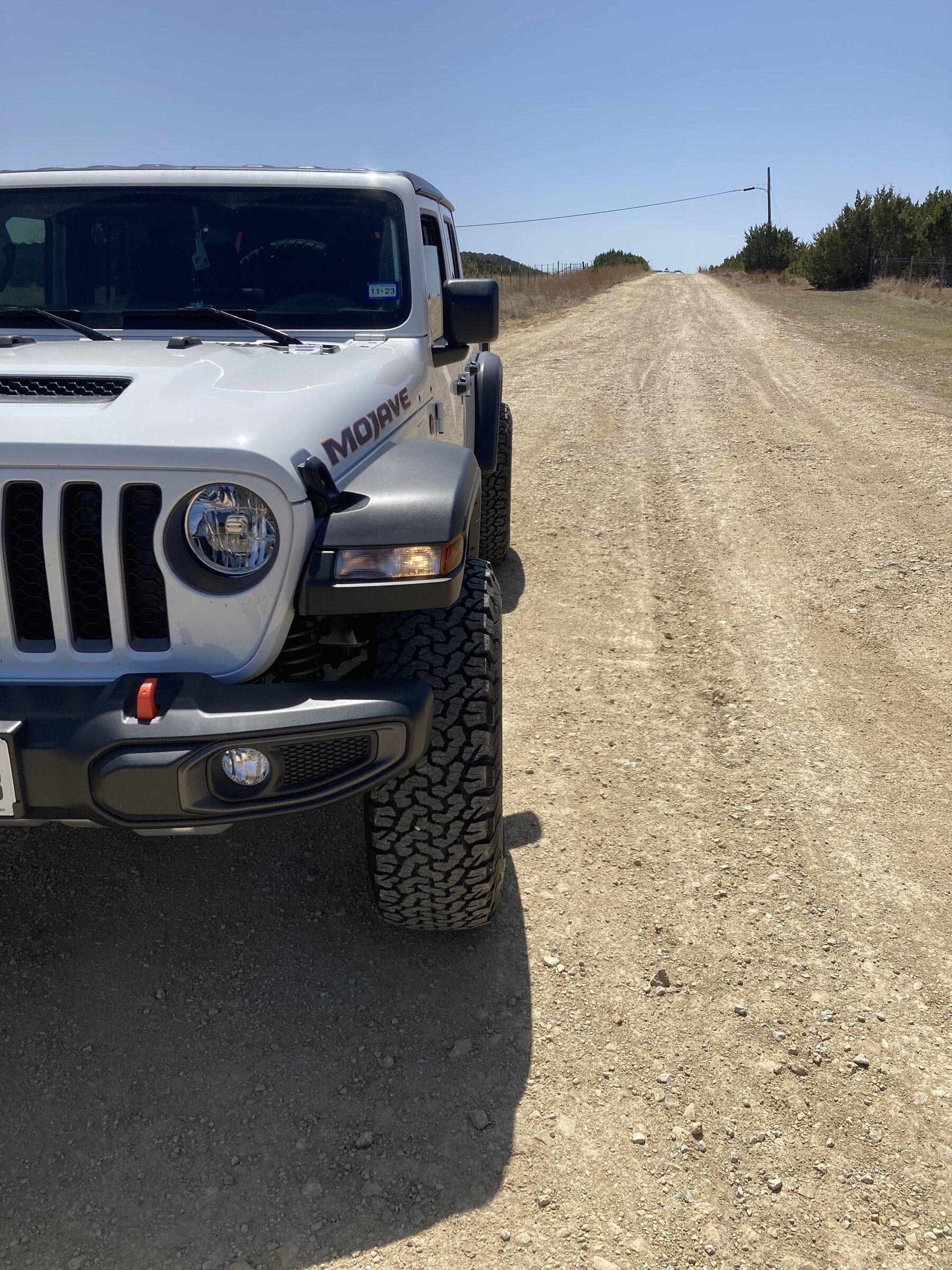 Jeep Gladiator Stock Mojave w/ 37s Thread aa00d20d-3e77-4dbb-9e1d-df26ef9b4b64-jpe