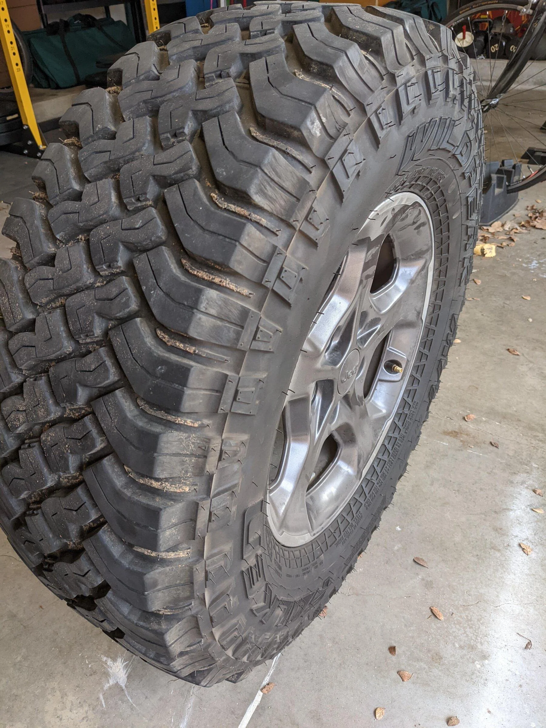 Jeep Gladiator Rubicon wheels and tires rubicon_takeoff_sid