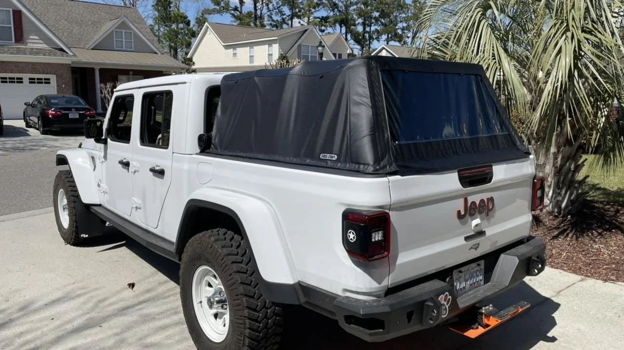 Jeep Gladiator Another softtopper !!! 6CE874DD-AD7A-40BD-A70C-4E7ACCB43374