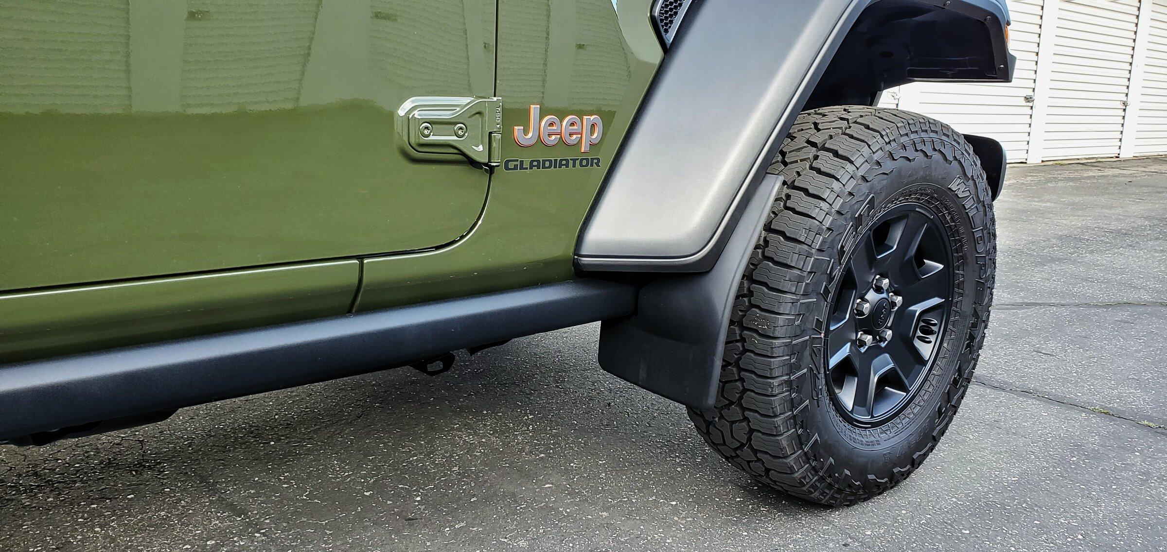 Jeep Gladiator Andrew's 2022 Sarge Green Mojave - Northern CA 20220326_172617-01