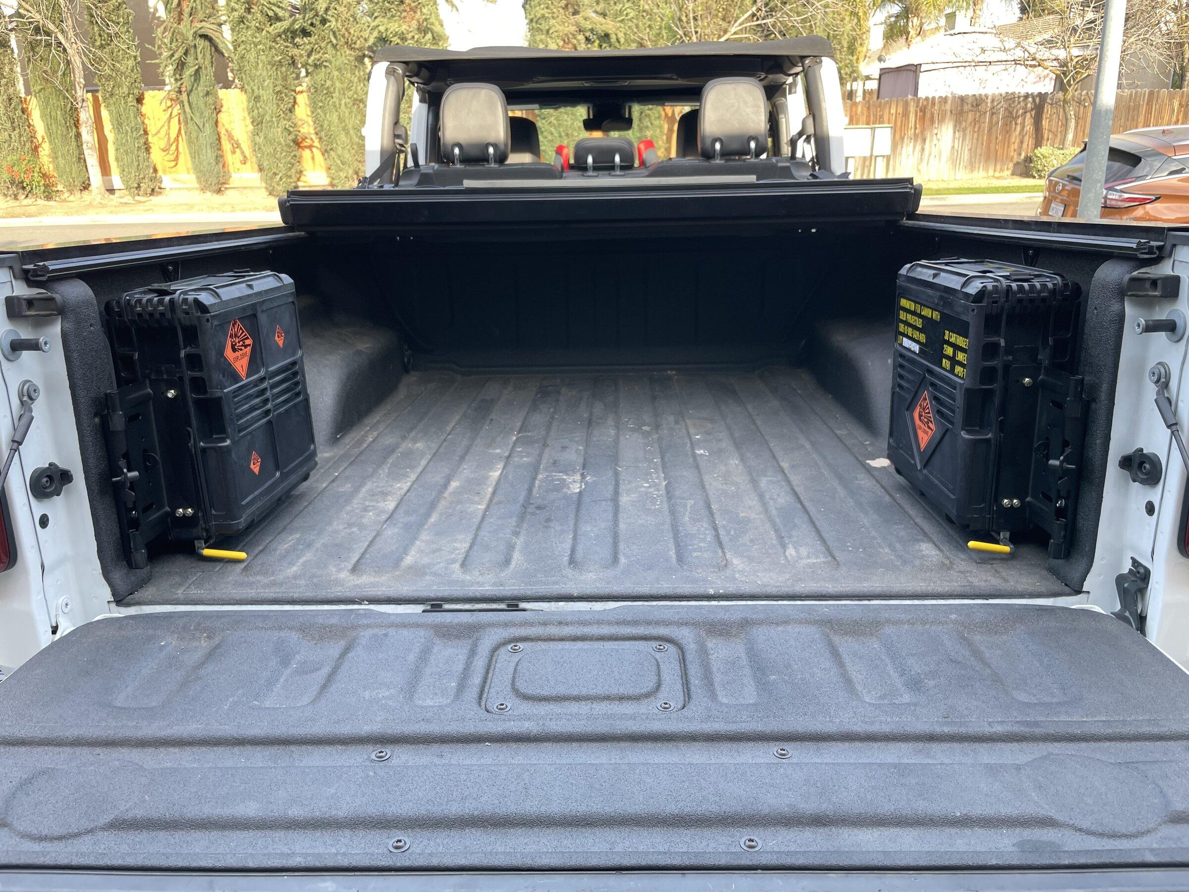 Jeep Gladiator Swing-Out 25mm Ammo Cases! A8626A76-5837-4505-8379-1C1F62DA2479