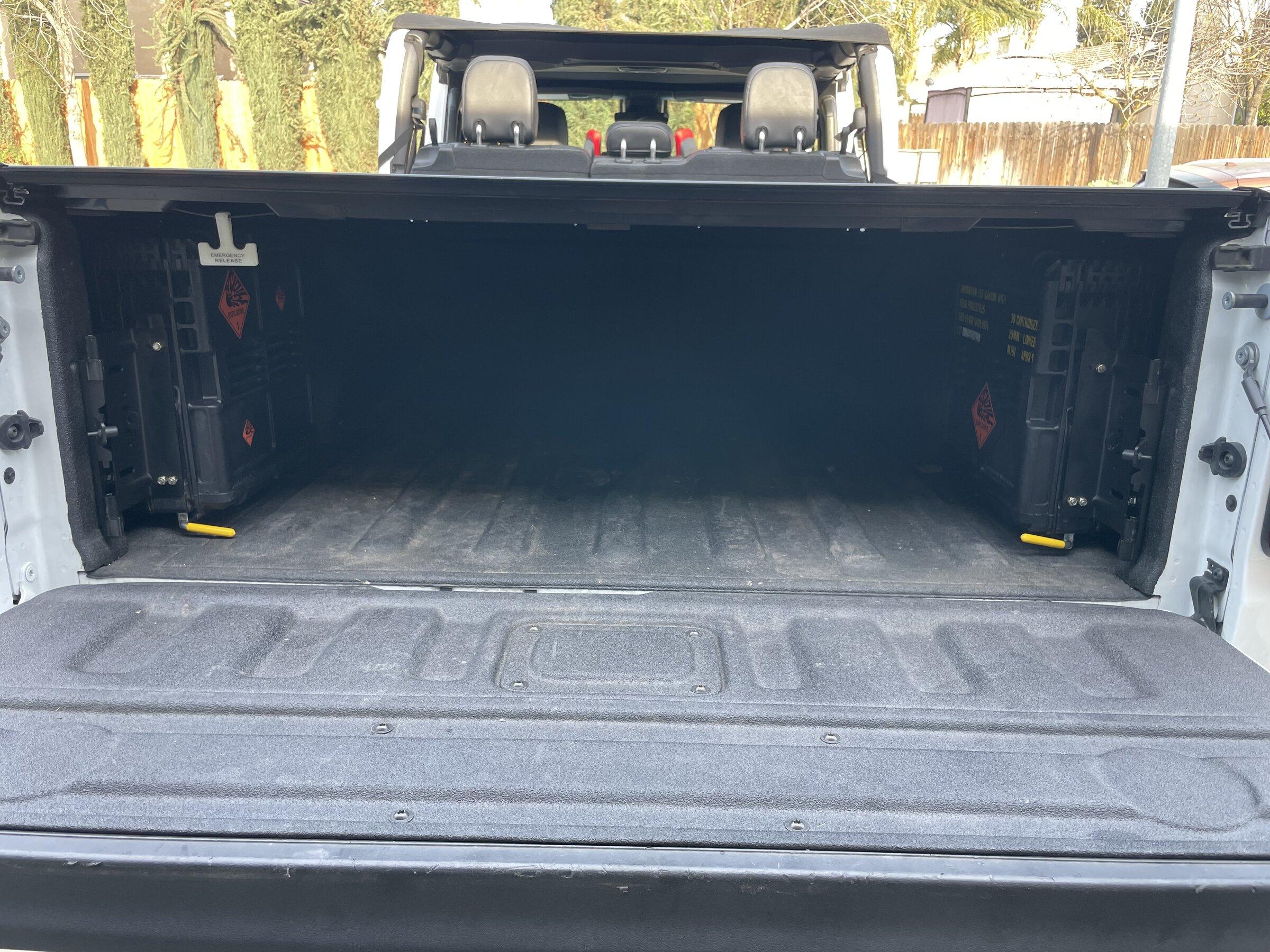 Jeep Gladiator Swing-Out 25mm Ammo Cases! D6B71E84-9097-4CF1-8514-8A3CC218894F