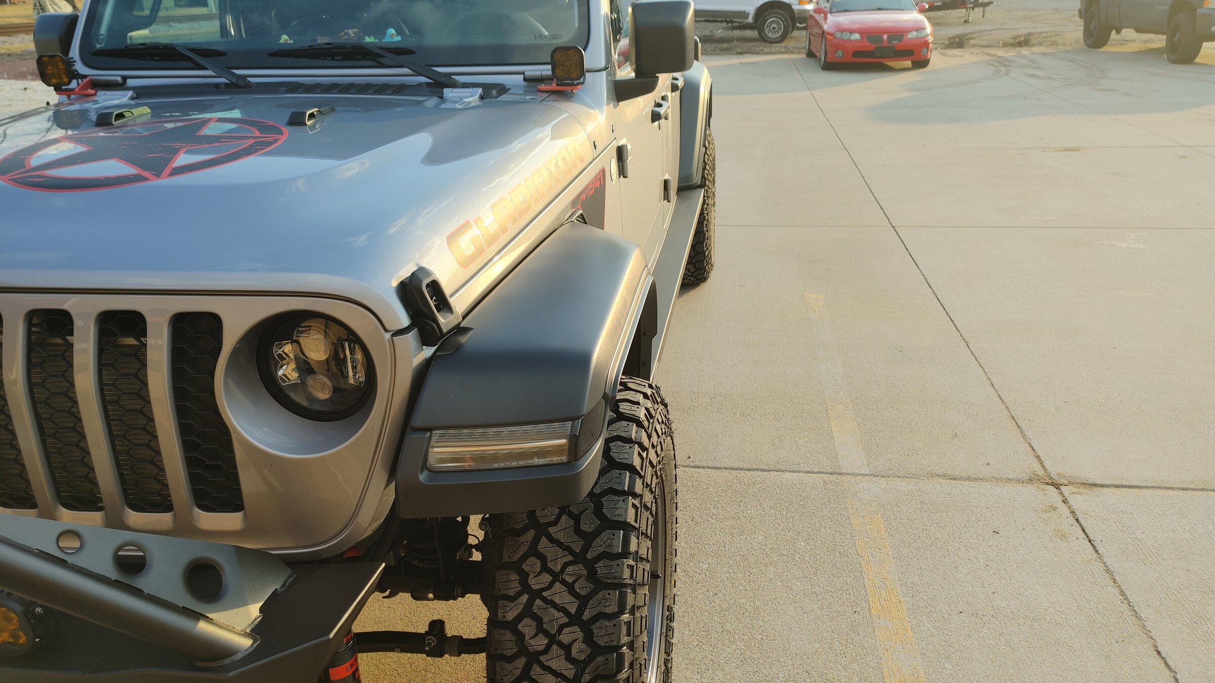 Jeep Gladiator What tall skinny tires are out there? 0317221806b_HDR