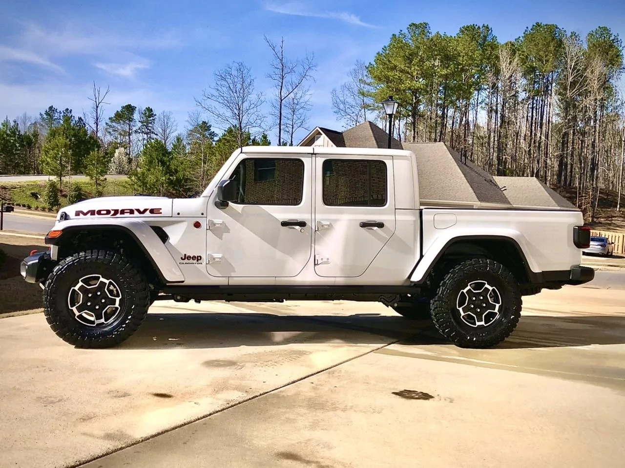 Jeep Gladiator Silvertruck’s Mojave 18608167-A2BA-4BFB-91E8-D4B04E993558