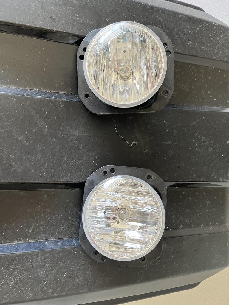 Jeep Gladiator 2021 Full Halogen Set 02FBFA71-6629-4A19-BD69-7E9AD03BDA2D_1_105_c