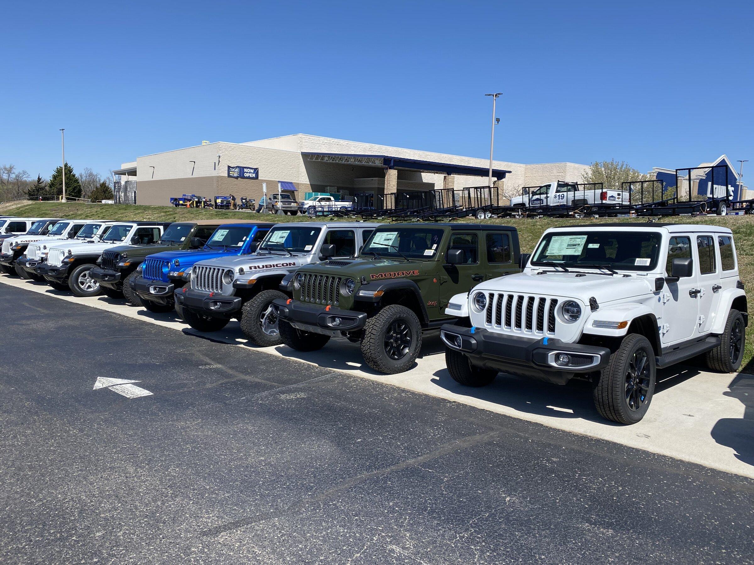 Jeep Gladiator Gupton Motors up to 8% below invoice JTD-Silver