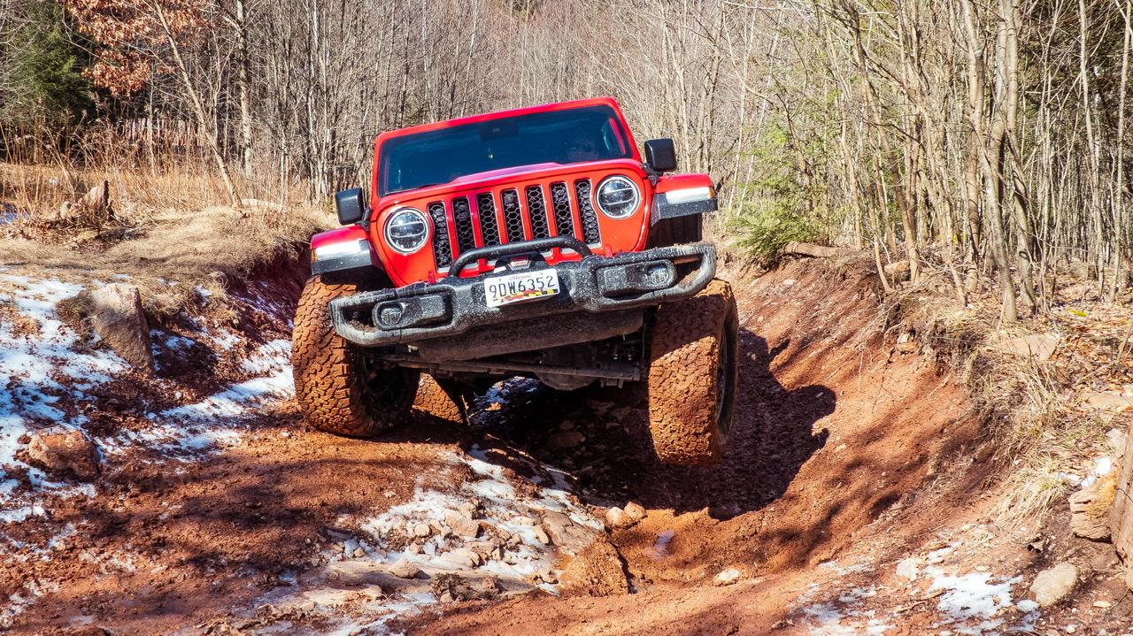 Jeep Gladiator Who's In The Middle? (lift) 7D1AF36D-2C61-4953-9308-C9A695F0DB36