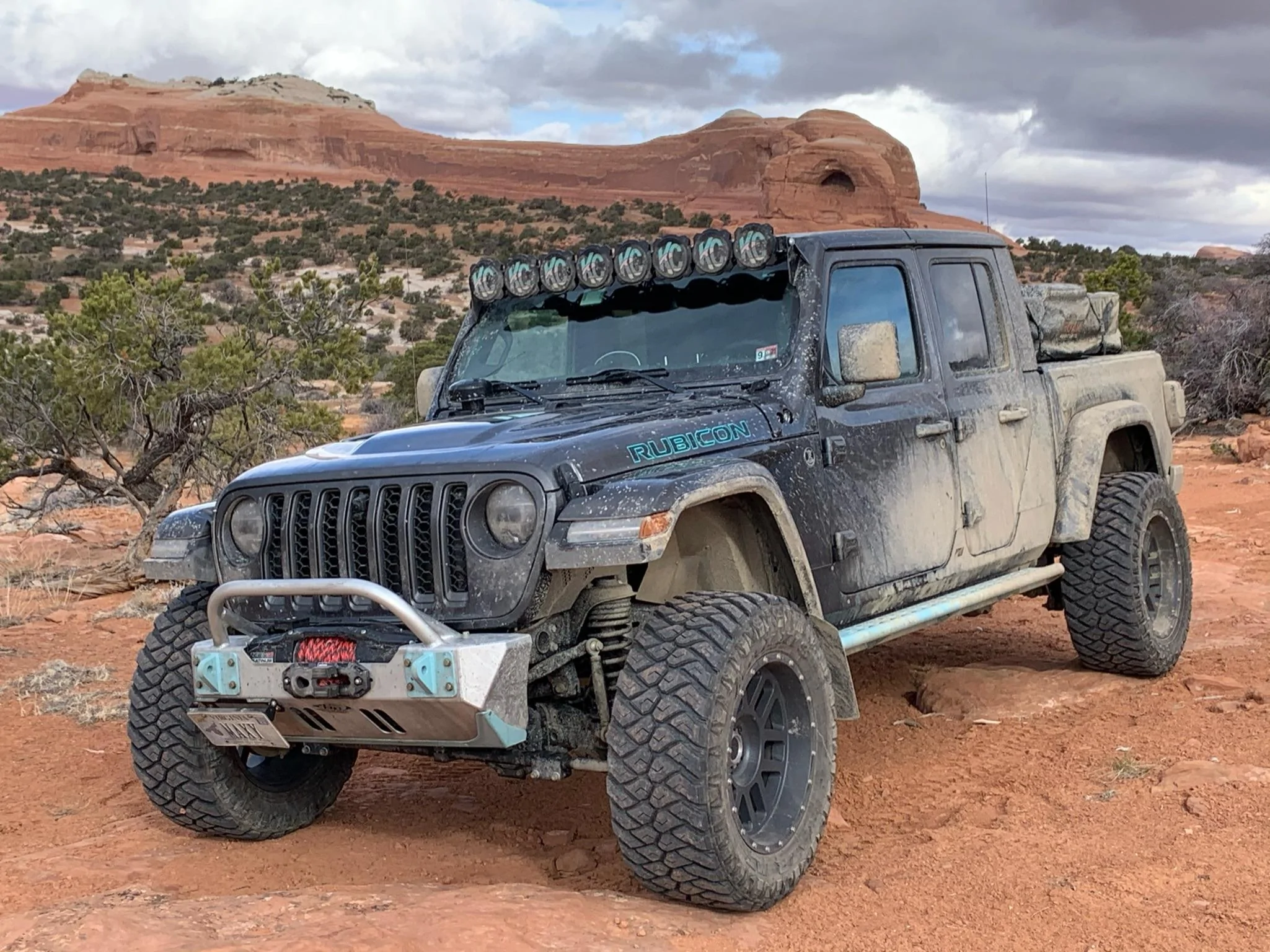 Jeep Gladiator Who's In The Middle? (lift) 97ED2E0F-AF9E-4BD1-8619-FE7B93AB2433