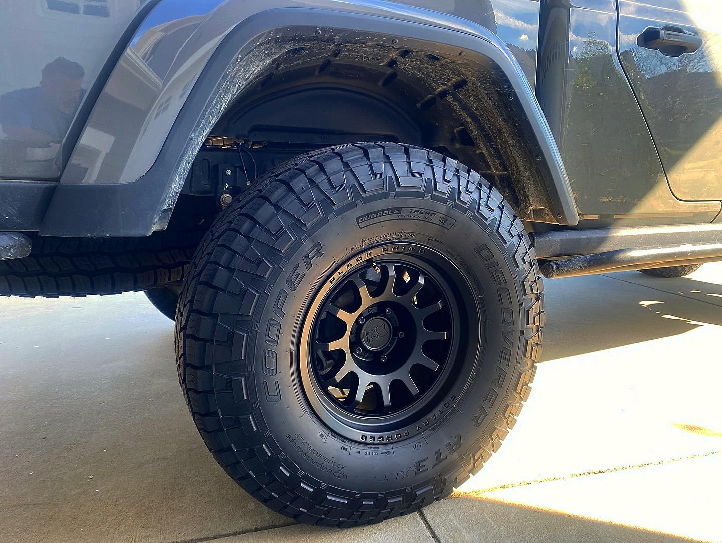 Jeep Gladiator SHOW ME YOUR WHEELS! 4BDB655E-E759-4F0D-A133-9AE2FF992A3C