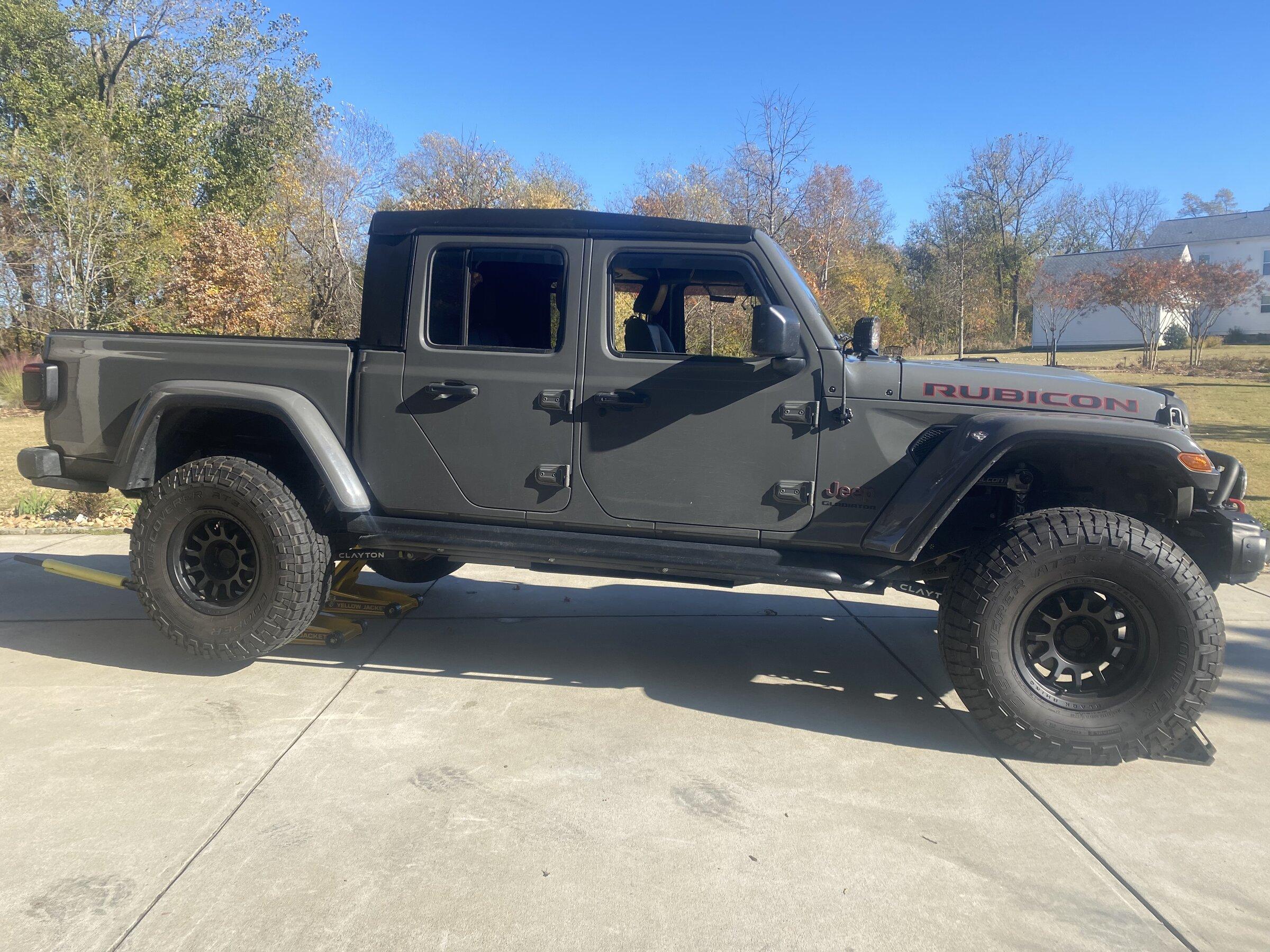 Jeep Gladiator SHOW ME YOUR WHEELS! 4CDDE1F3-F20E-413F-9E4D-14F20EA60448
