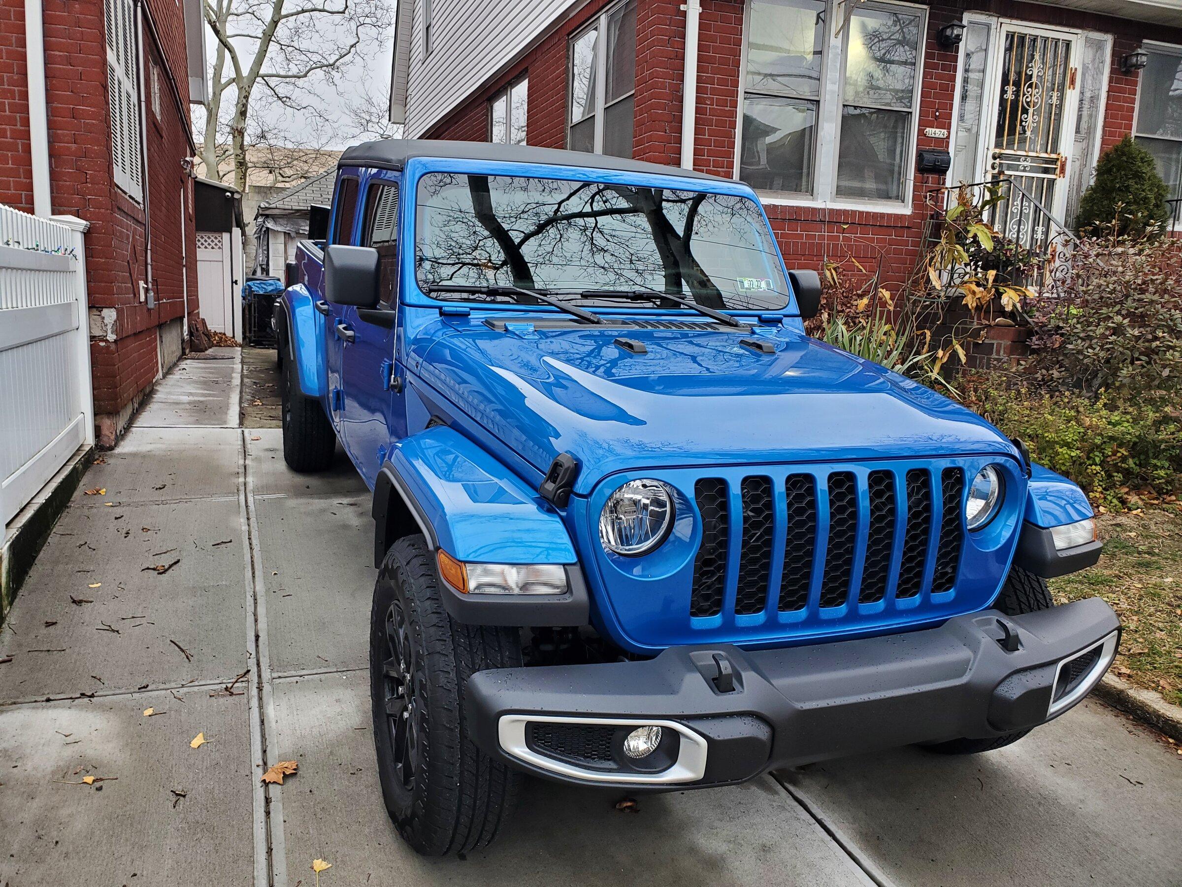 Jeep Gladiator Anybody Completely Enamored with the MAX TOW Stock? 20211218_134618