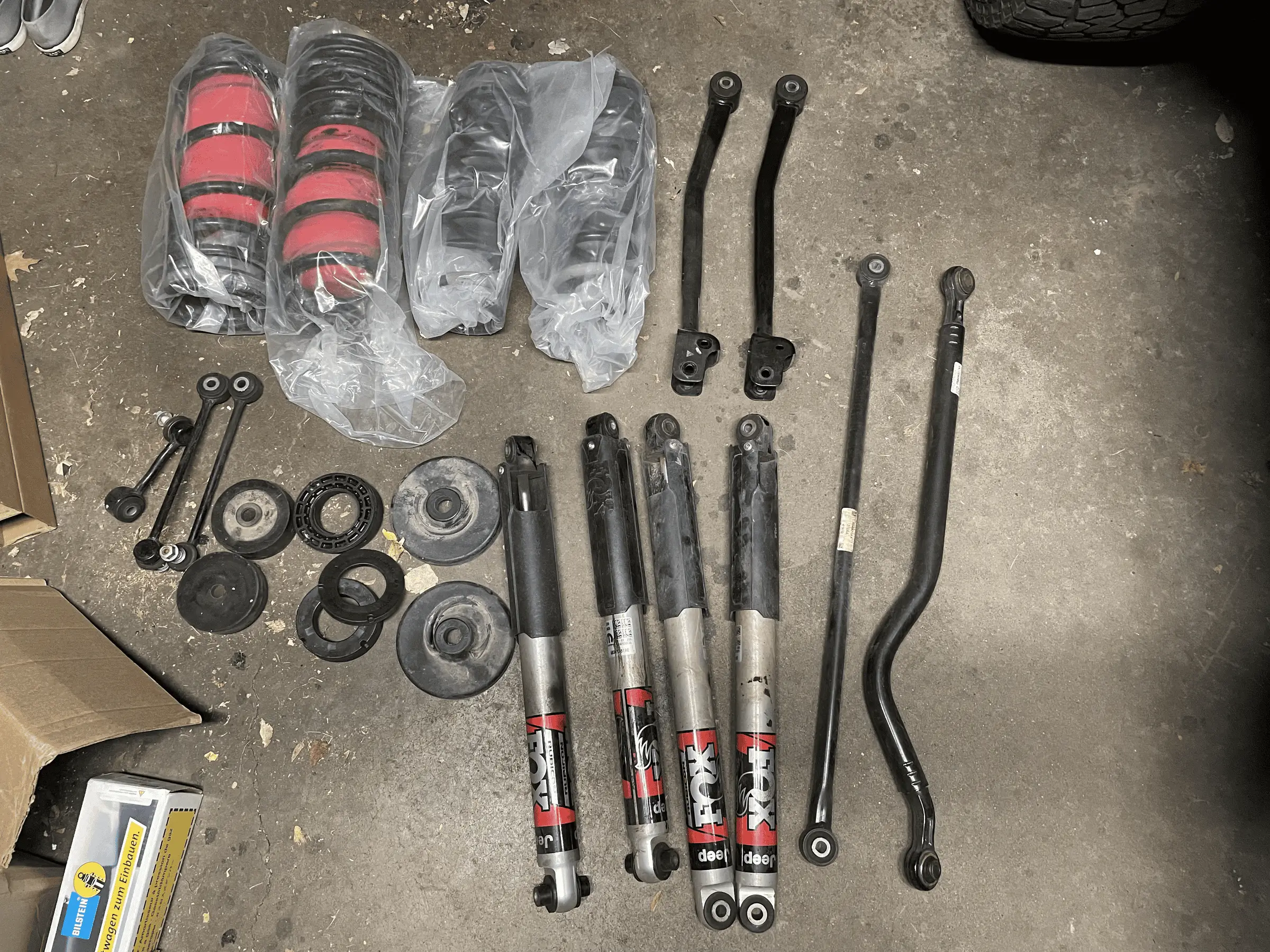 Jeep Gladiator $250-Rubicon JT diesel suspension W/ tereflex leveling kit, daystar 3/4 level kit and air lift bags.- tempImagewd5QY3