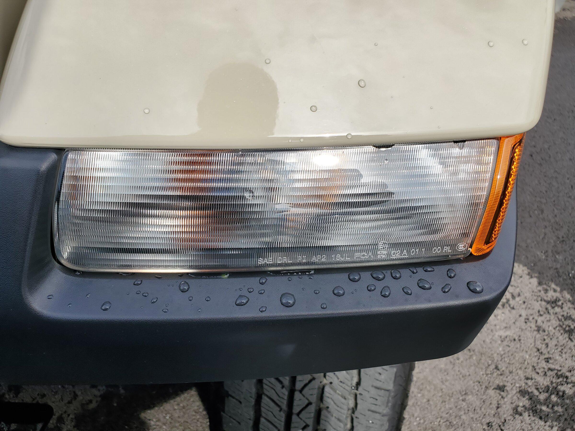 Jeep Gladiator Confused about fenders and DRL/turn signals (Sport or Sport S fitment). 20220327_150906