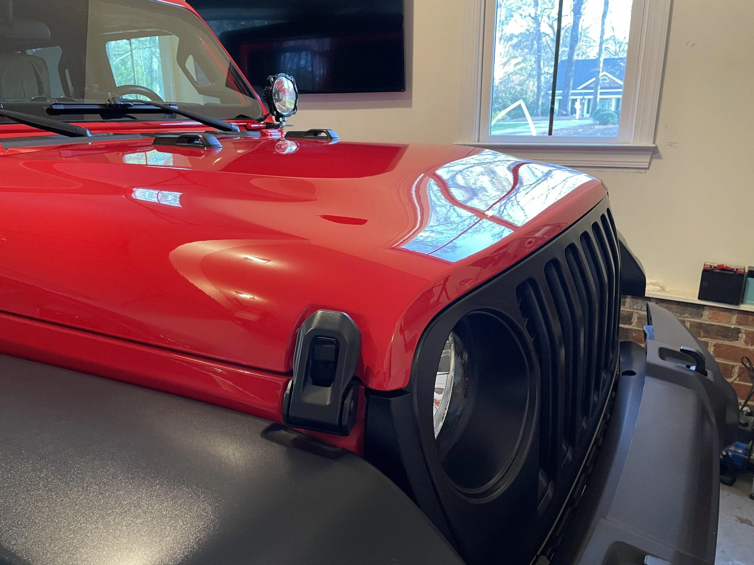 Jeep Gladiator Keeping your Jeep shiny clean when parked outside? 9EC34C62-5D46-474C-8069-F598075A569D