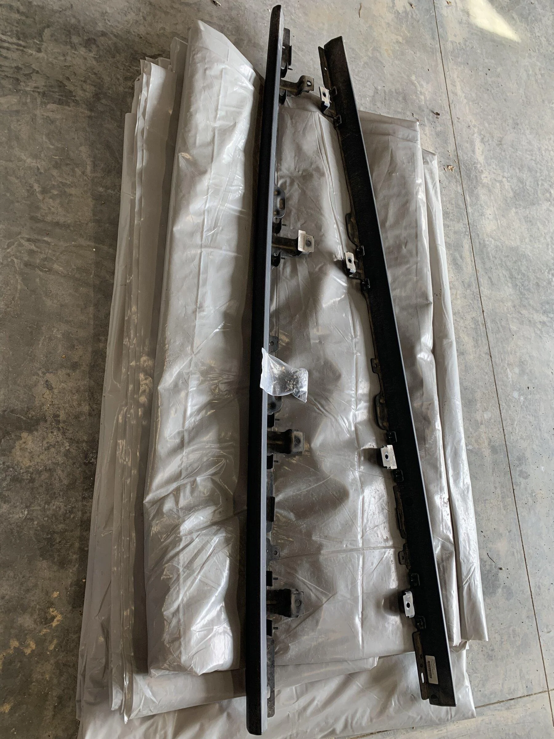 Jeep Gladiator MISC GLADIATOR PARTS -  Rubi sliders / Teraflex level kit / Teraflex alpine arms / JTops sunshade / Tyger trifold + more DE55D5CC-7CEF-4D1D-83D5-07721014043F