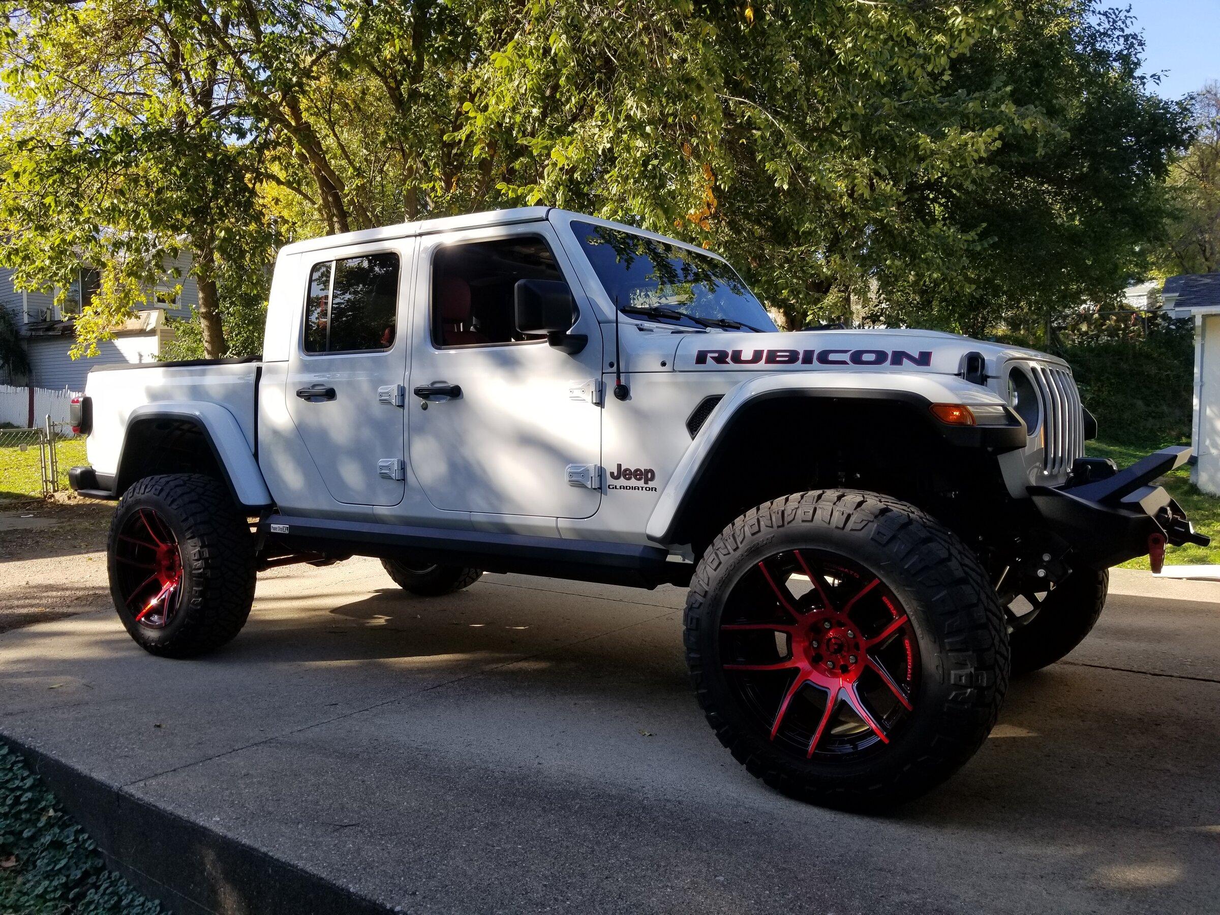 Jeep Gladiator Lets see all those Gladiators with lifts and bigger tires! 20211017_154420