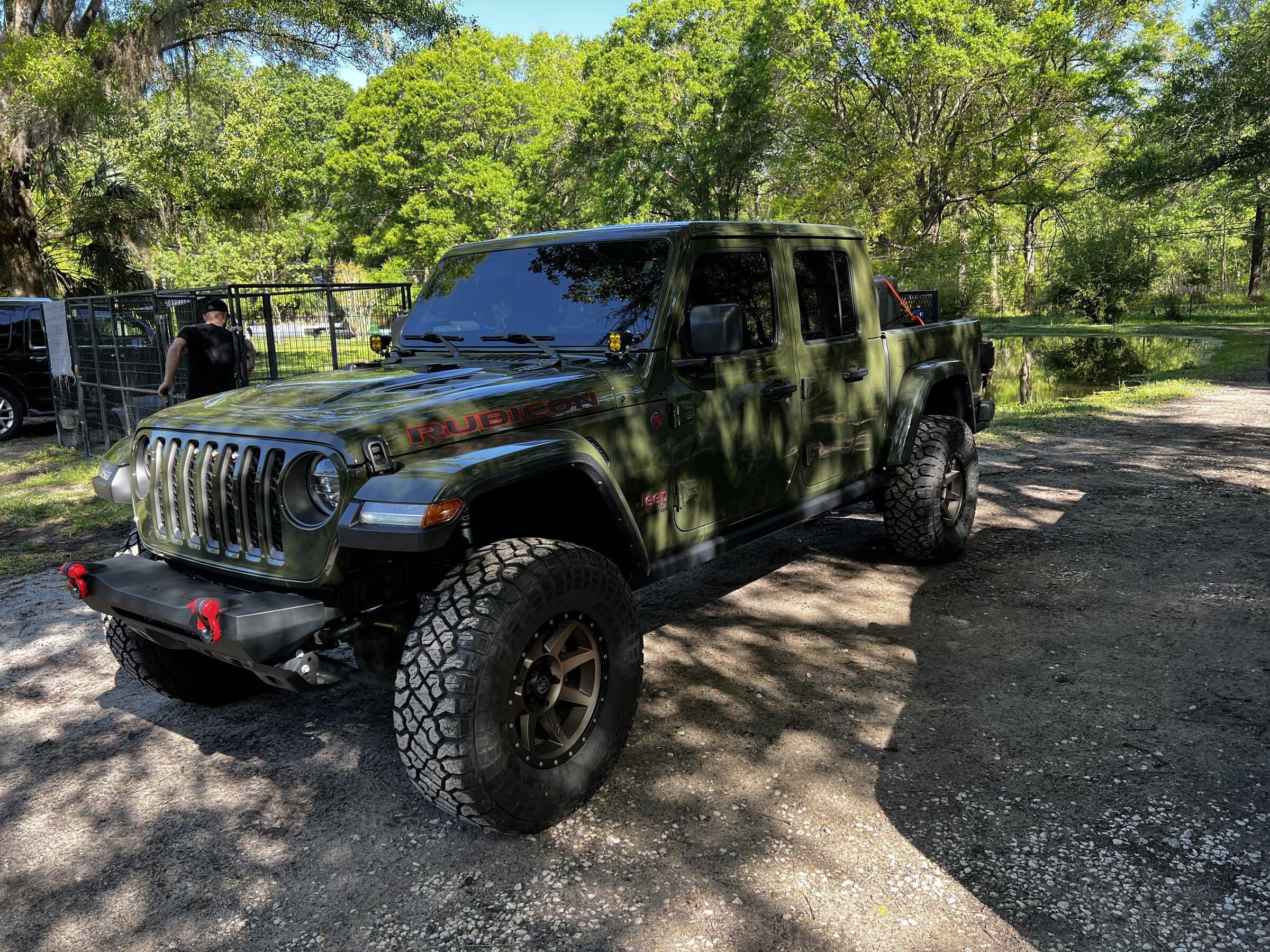 Jeep Gladiator Lets see all those Gladiators with lifts and bigger tires! 0FB20028-C75B-4EE0-B35A-24E35C671E1D