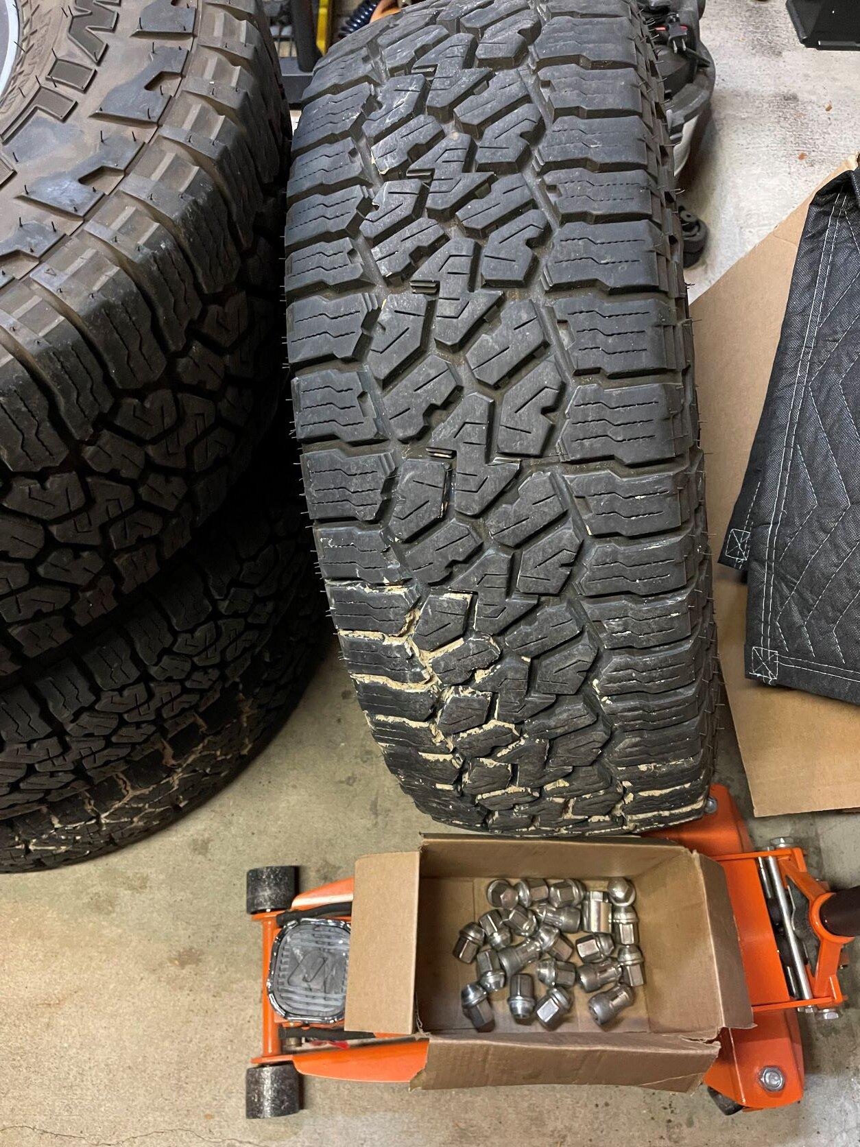 Jeep Gladiator Rubicon Take Off Wheels and Tires for Sale IMG_3058.JPG