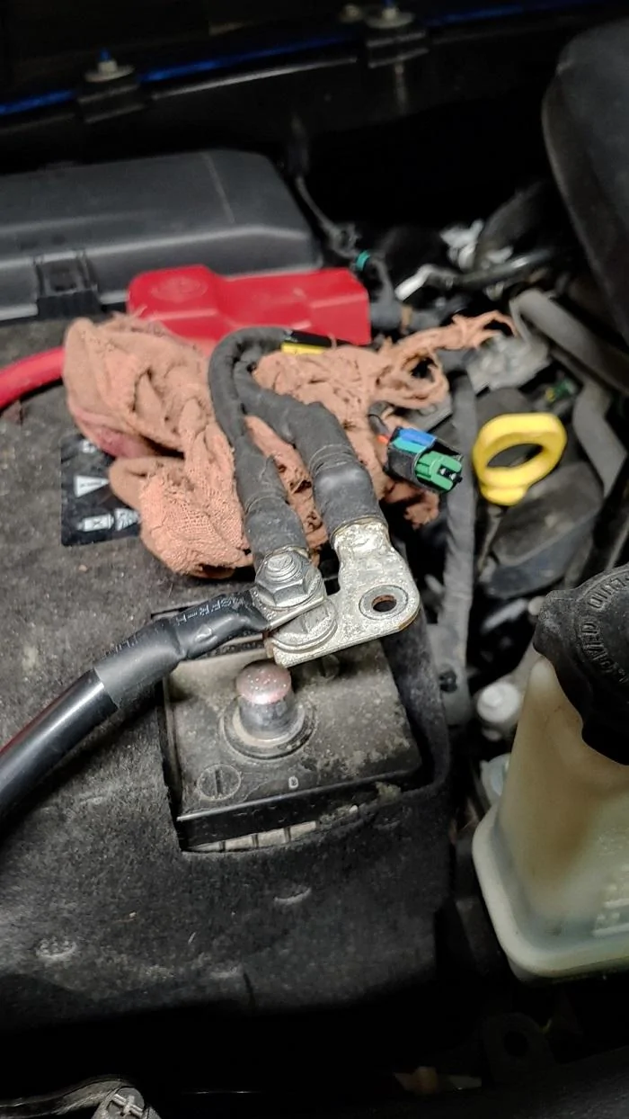 Jeep Gladiator Your battery voltage - truck off and at rest 20220329_094211_HDR