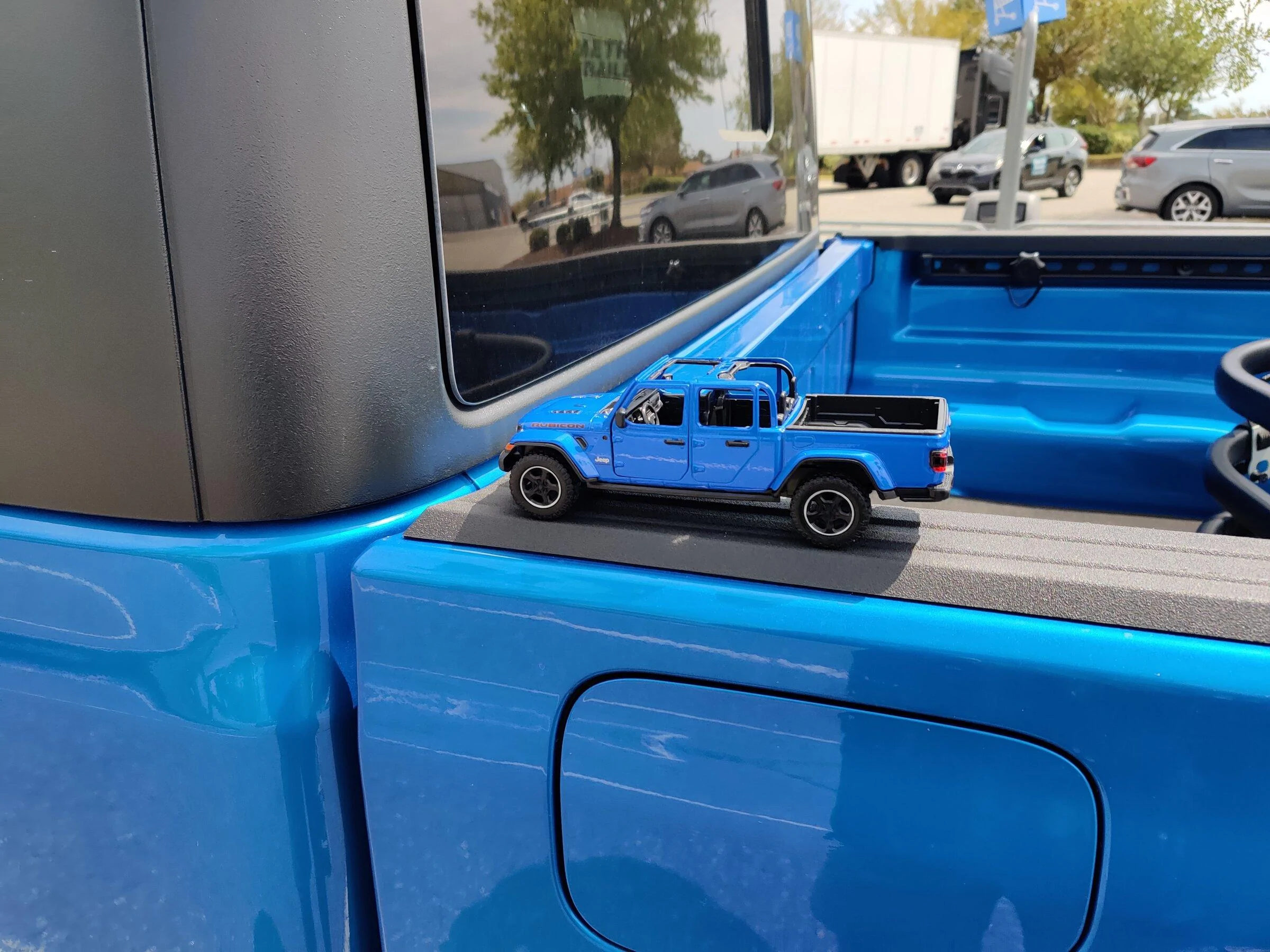 Jeep Gladiator Toys? IMG_20220329_131140
