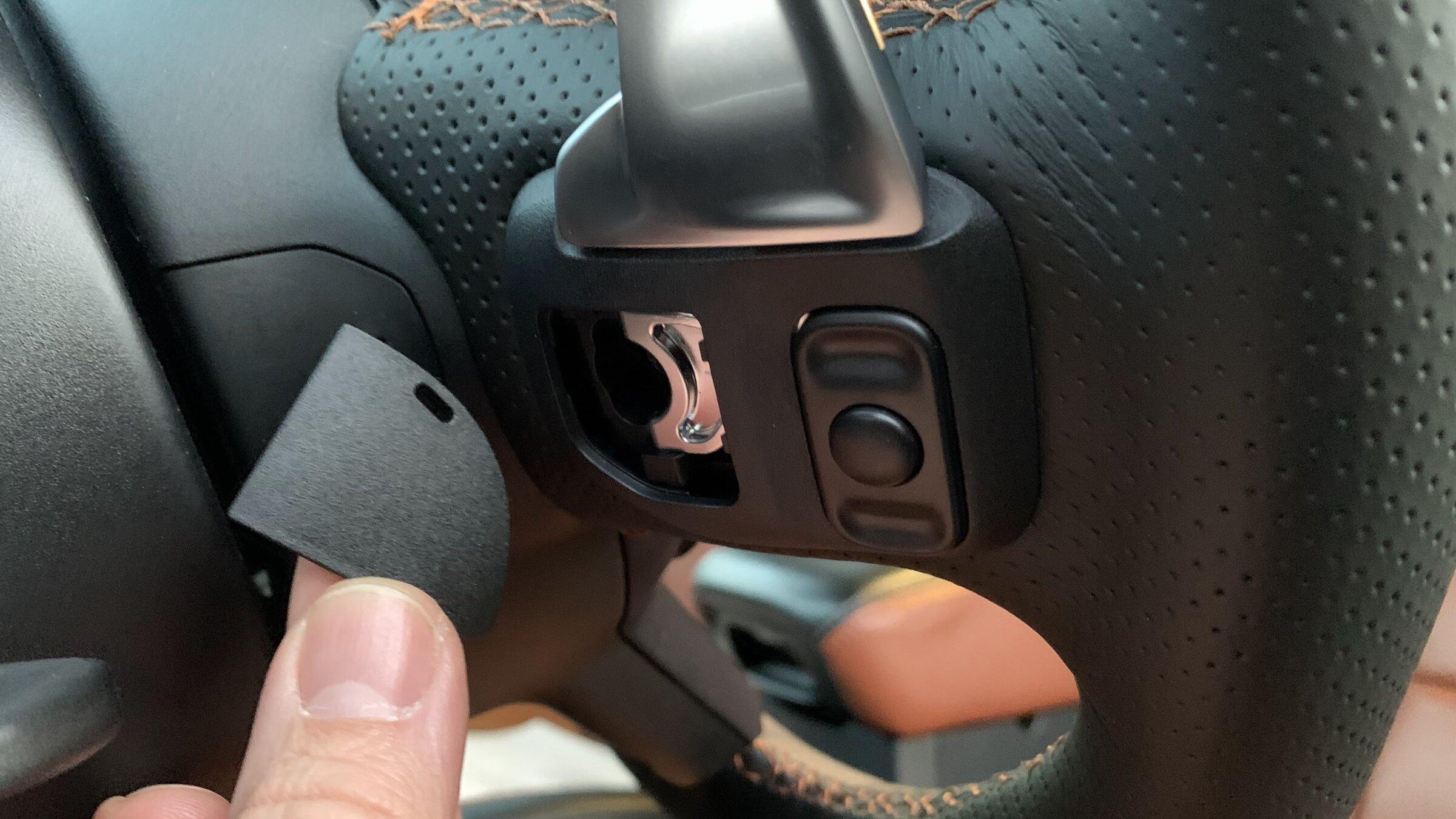 Jeep Gladiator 392 Steering Wheel Retrofit IMG_0106
