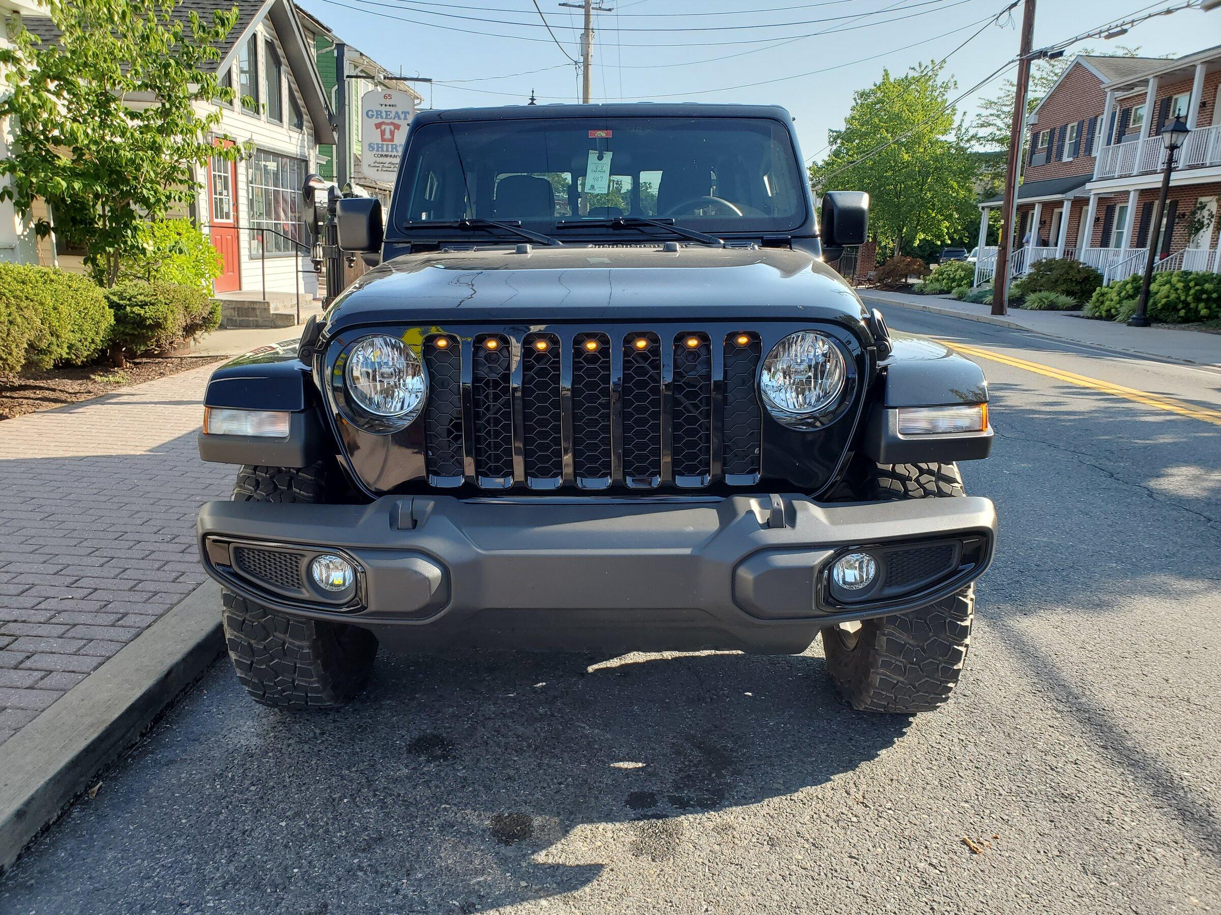 Jeep Gladiator Jeep gladiator prerunner lights 20210808_091310
