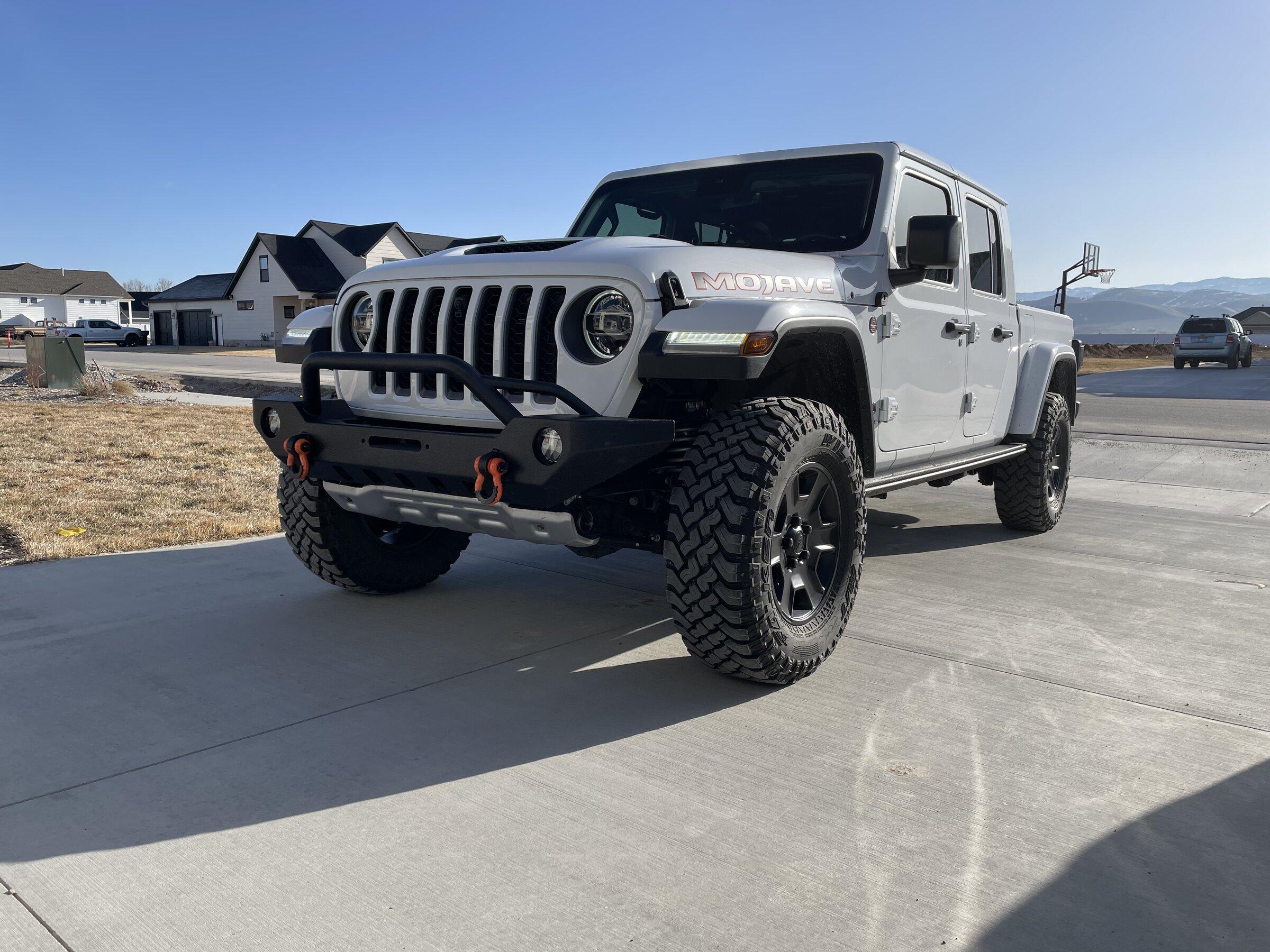 Jeep Gladiator Mojave Aftermarket Bumpers B0502C5C-662B-4586-88D5-EB6F90C1FC47