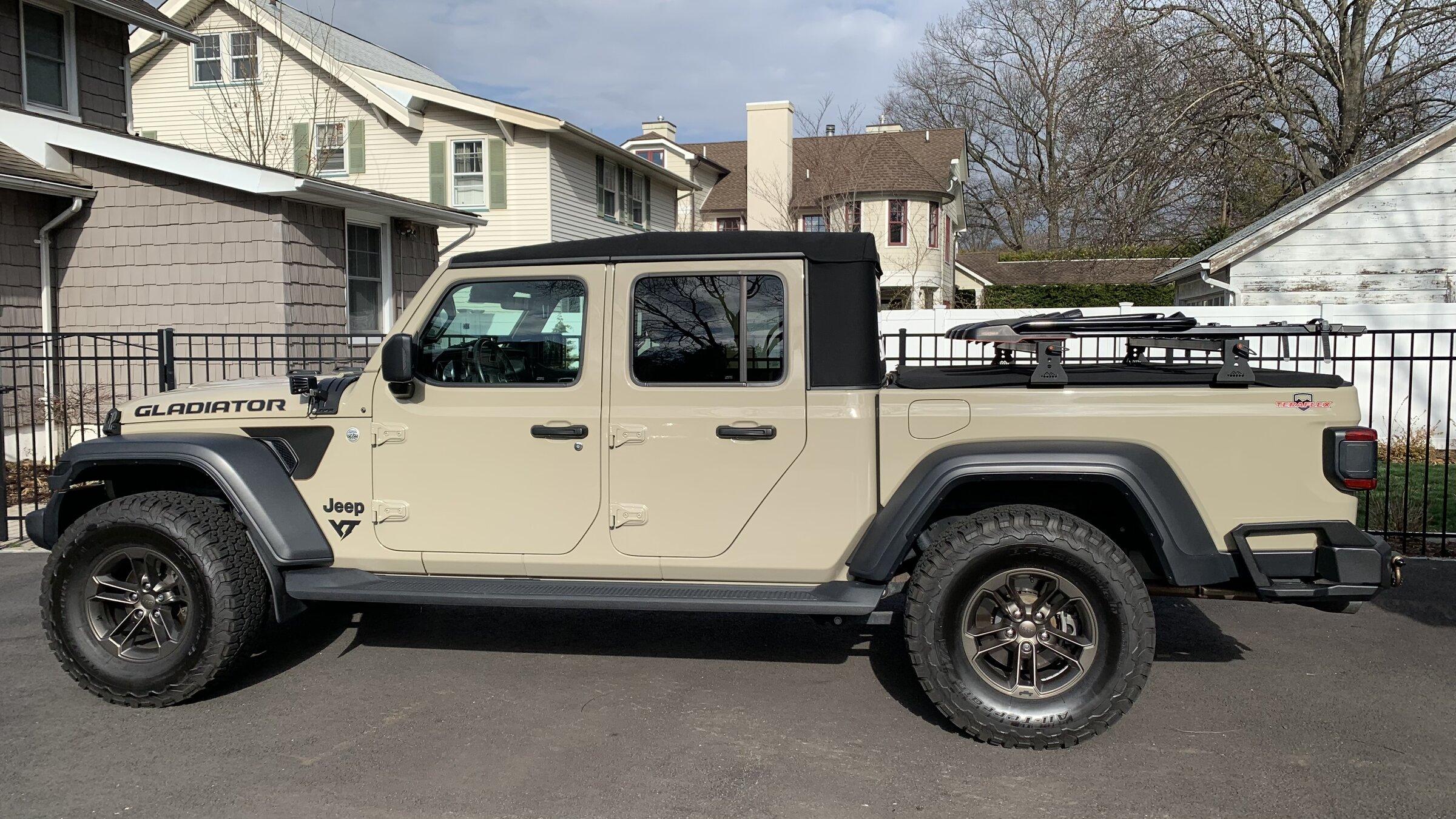 Jeep Gladiator Show us your pics! 35s with spacers (non-rubi and non-mojave) B8CAEF6C-7571-4779-8527-C13AE289AC7A