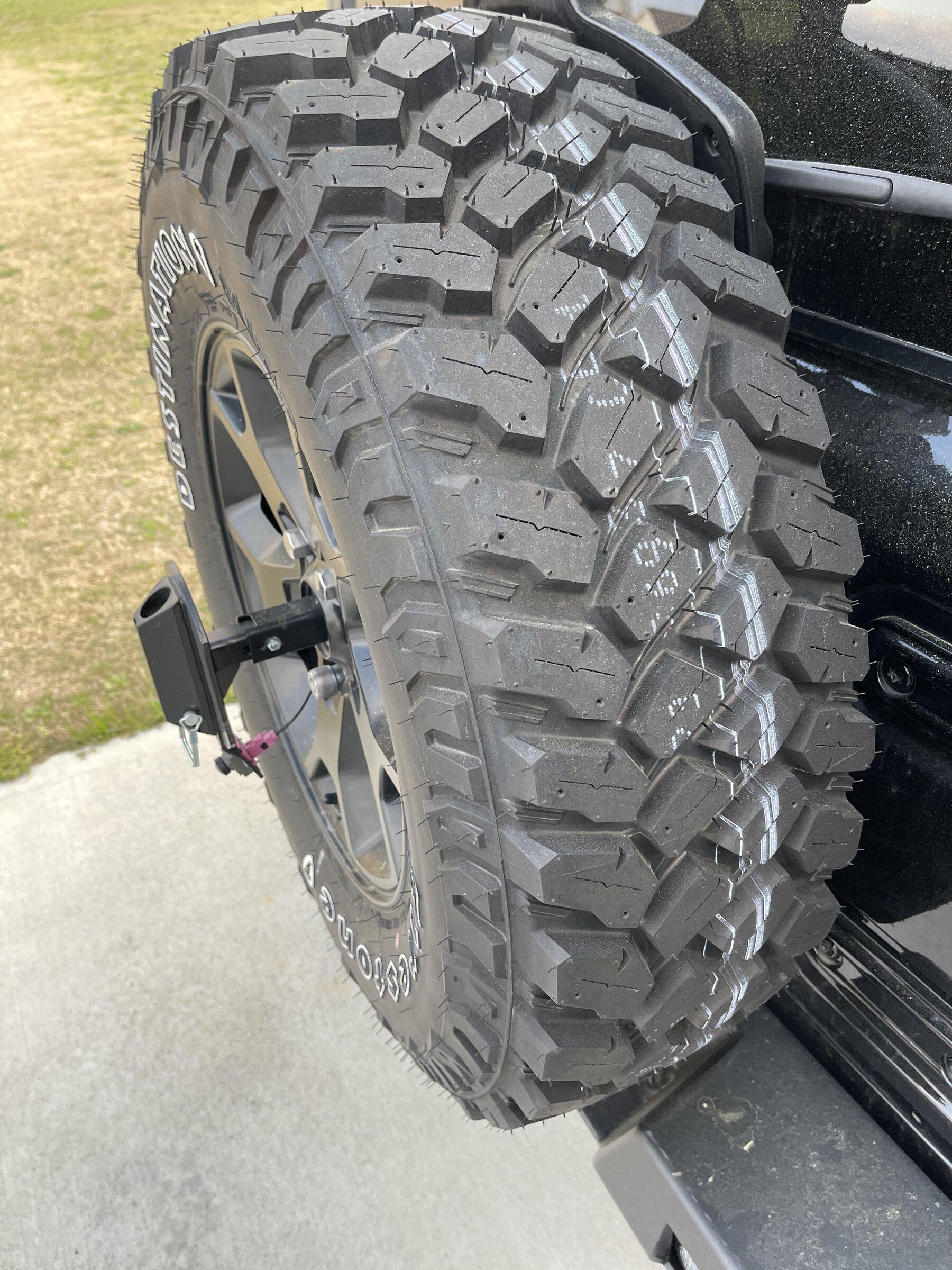 Jeep Gladiator Five 255/75R17 Firestone Destination M/T2 2C0B69FE-B486-4CE9-964D-CA81032684B1