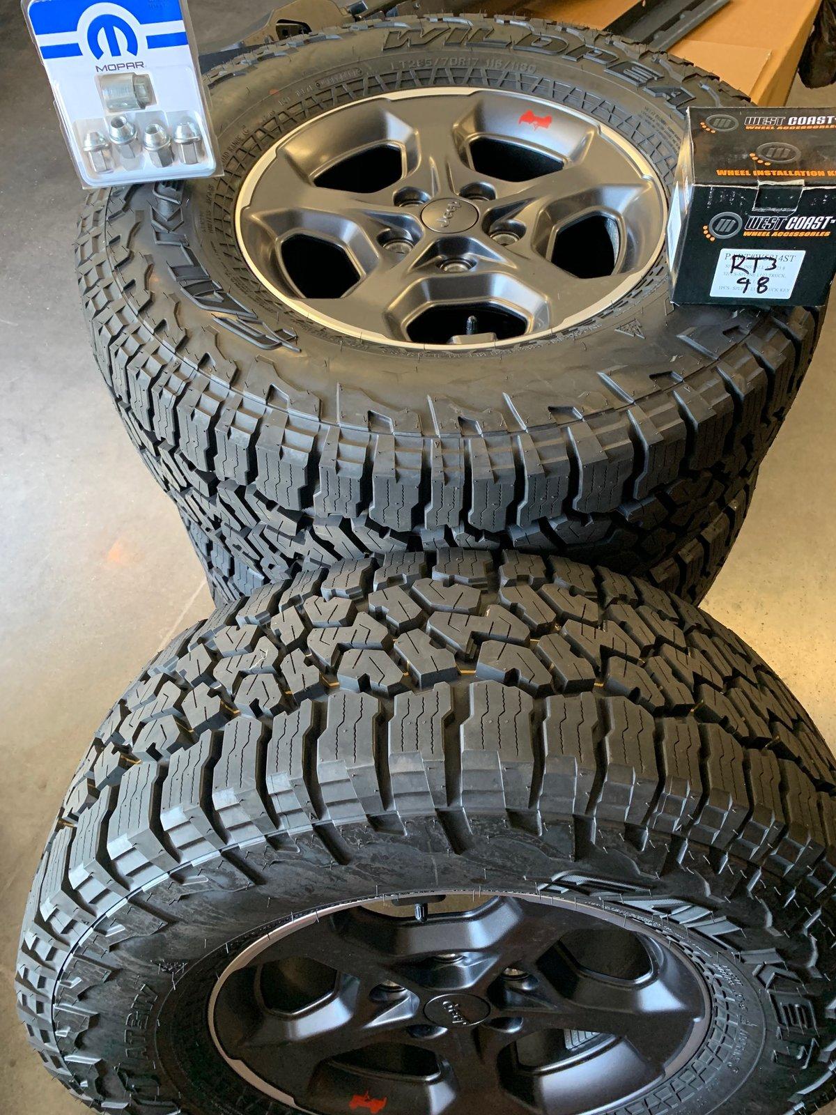 Jeep Gladiator Gladiator Rubicon Wheels/Tires (5 total) IMG_0893