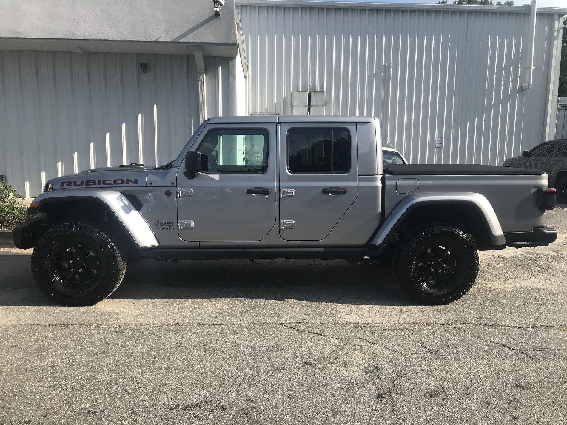 Jeep Gladiator What are/will be your must-have mods for your new Gladiator? 61B19822-2319-4CE1-8745-9D672AD7D044