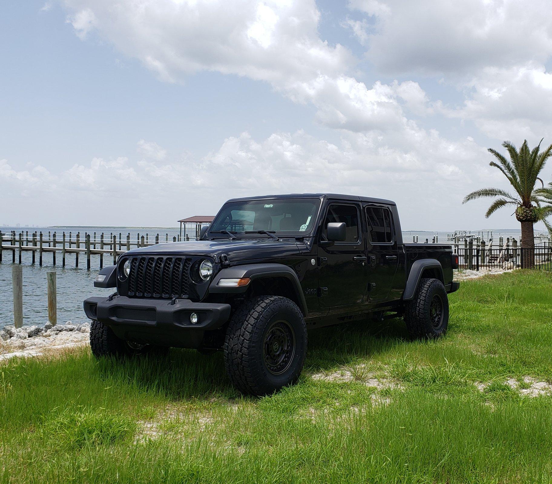 Jeep Gladiator Black on Black Gladiator 20190714_140130