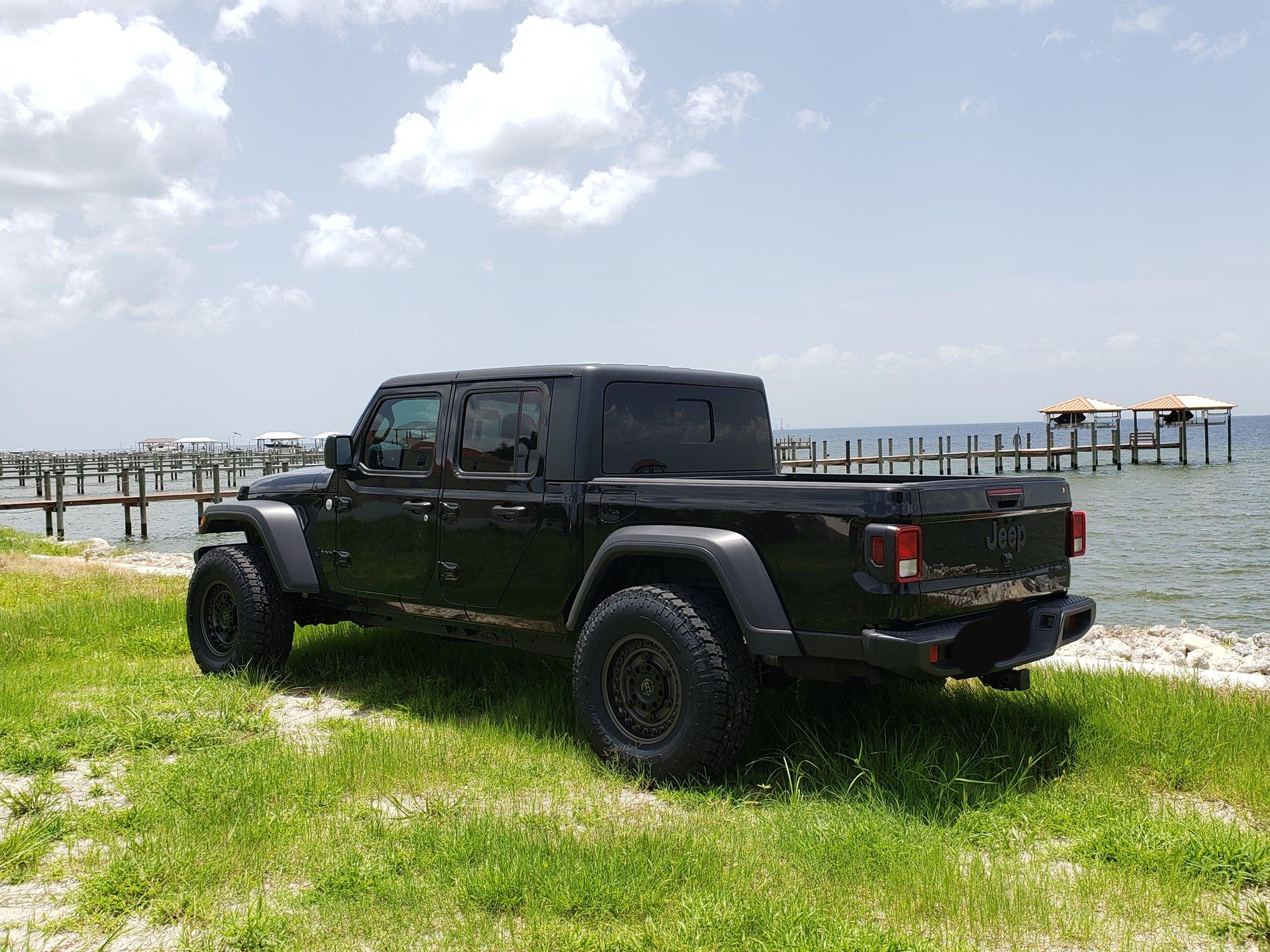Jeep Gladiator Black on Black Gladiator 20190714_140051