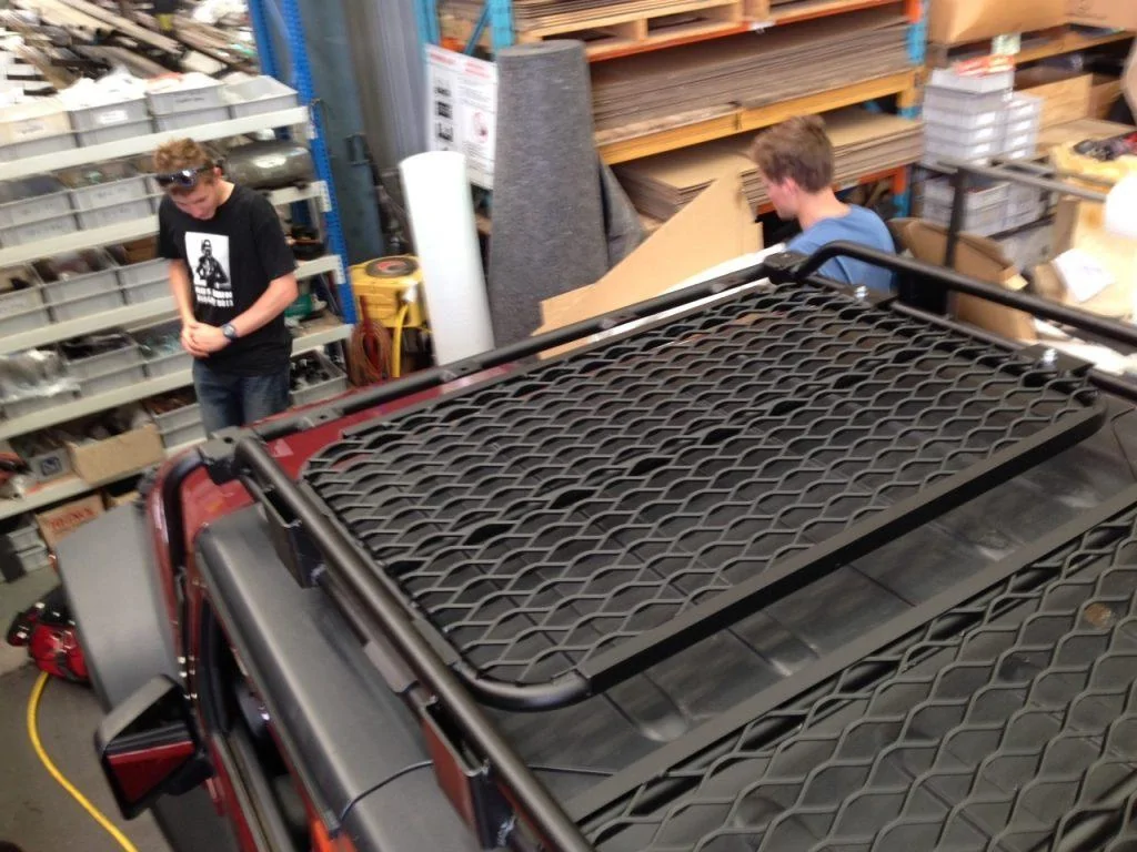 Jeep Gladiator Tops! Canopy / covers / toppers / racks possibilities for Gladiator - Show me! UNEEK_4X4-Sun_roof_panel_-1024x768