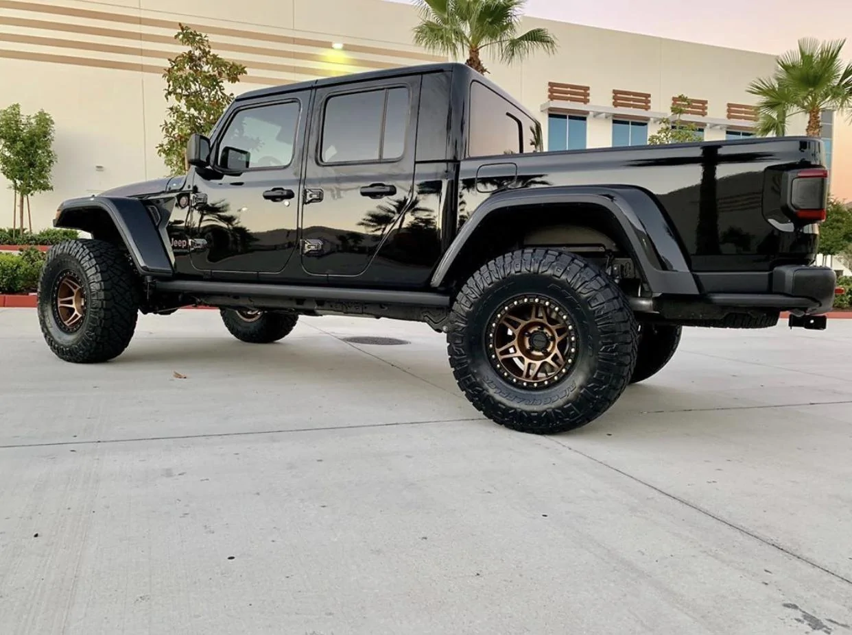Jeep Gladiator BLACK Gladiator JT Club 62FDF434-6E23-4FCF-AC91-F2F4A1CB9094