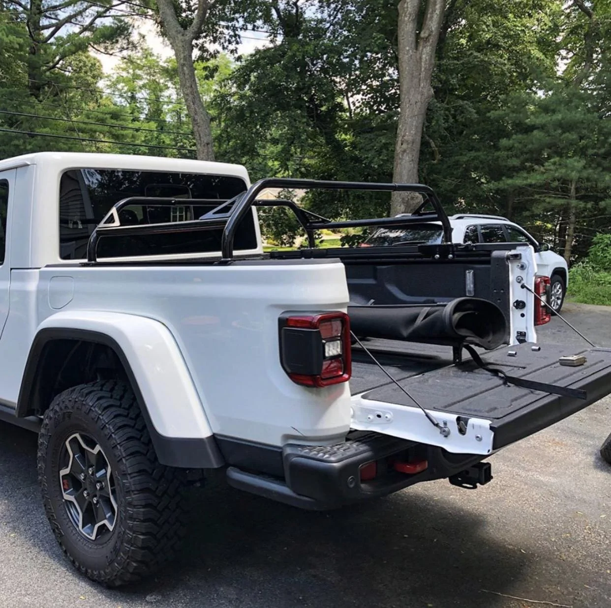Jeep Gladiator BRIGHT WHITE Gladiator JT Club 99DFFCDA-776E-4C1F-96CC-193A6EE8E136