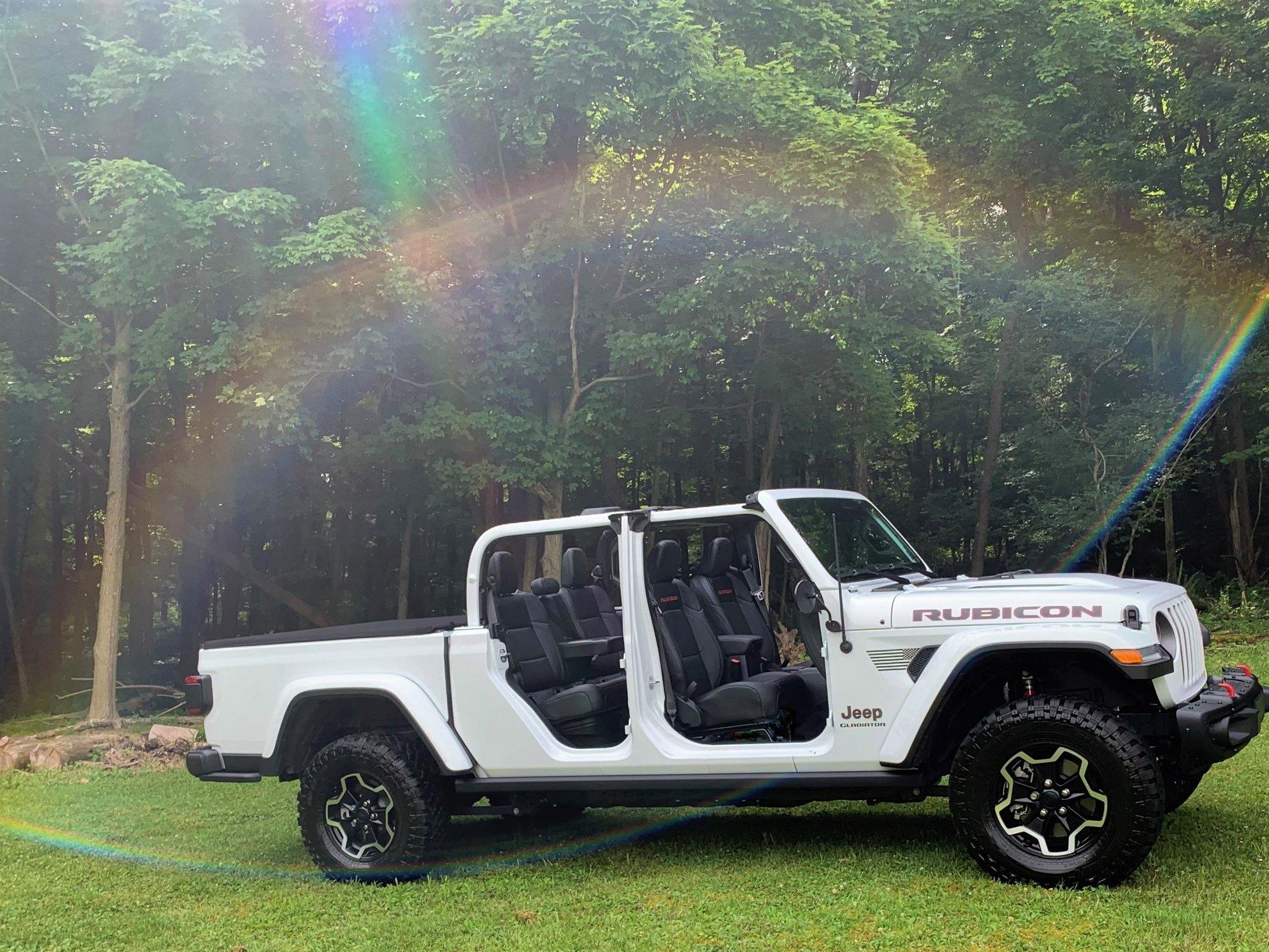 Jeep Gladiator BRIGHT WHITE Gladiator JT Club gladiator333