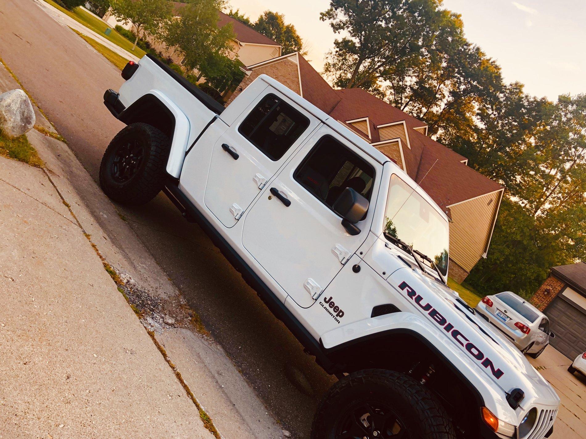 Jeep Gladiator My LE finally arrived, & my kids were super excited! B095FEB3-BD1B-4739-B05A-6B084C30DE07