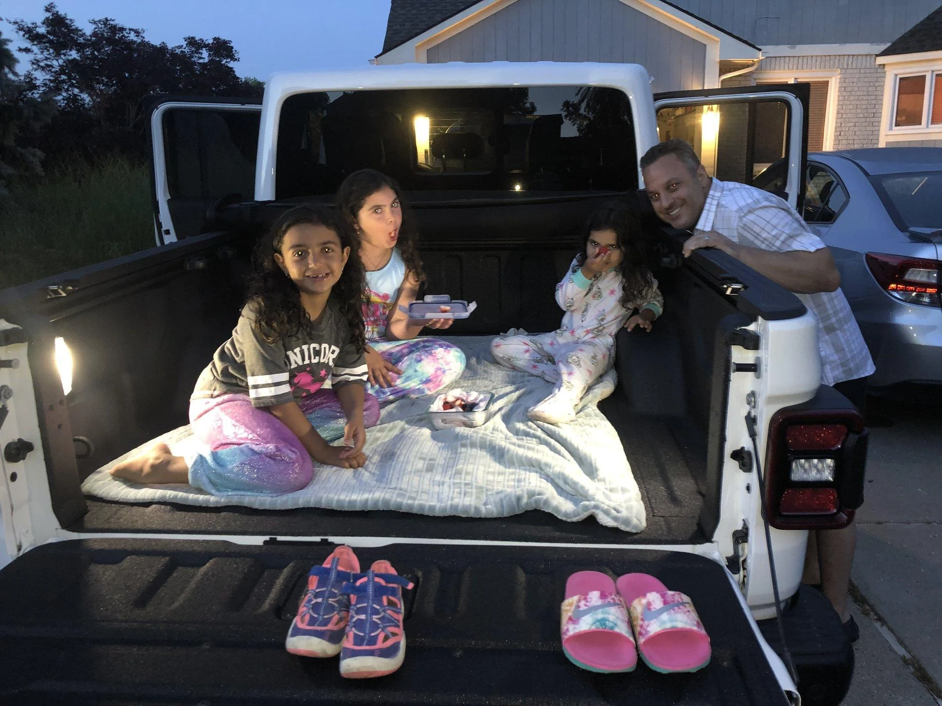 Jeep Gladiator My LE finally arrived, & my kids were super excited! 3A31739C-0832-4B8D-B125-1CA083A0EE47