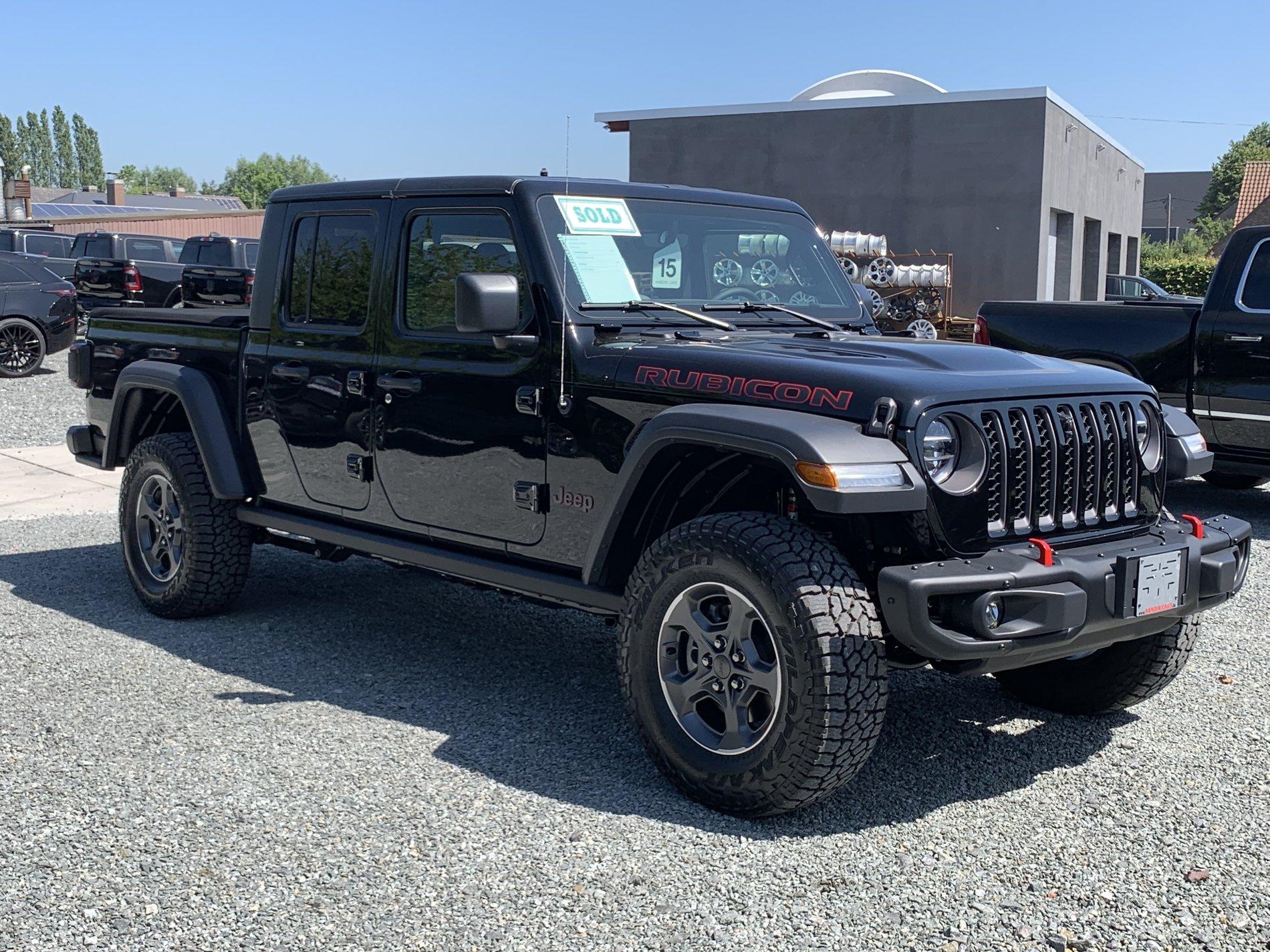 Jeep Gladiator Black Jeep of the Pack IMG_6580.JPG